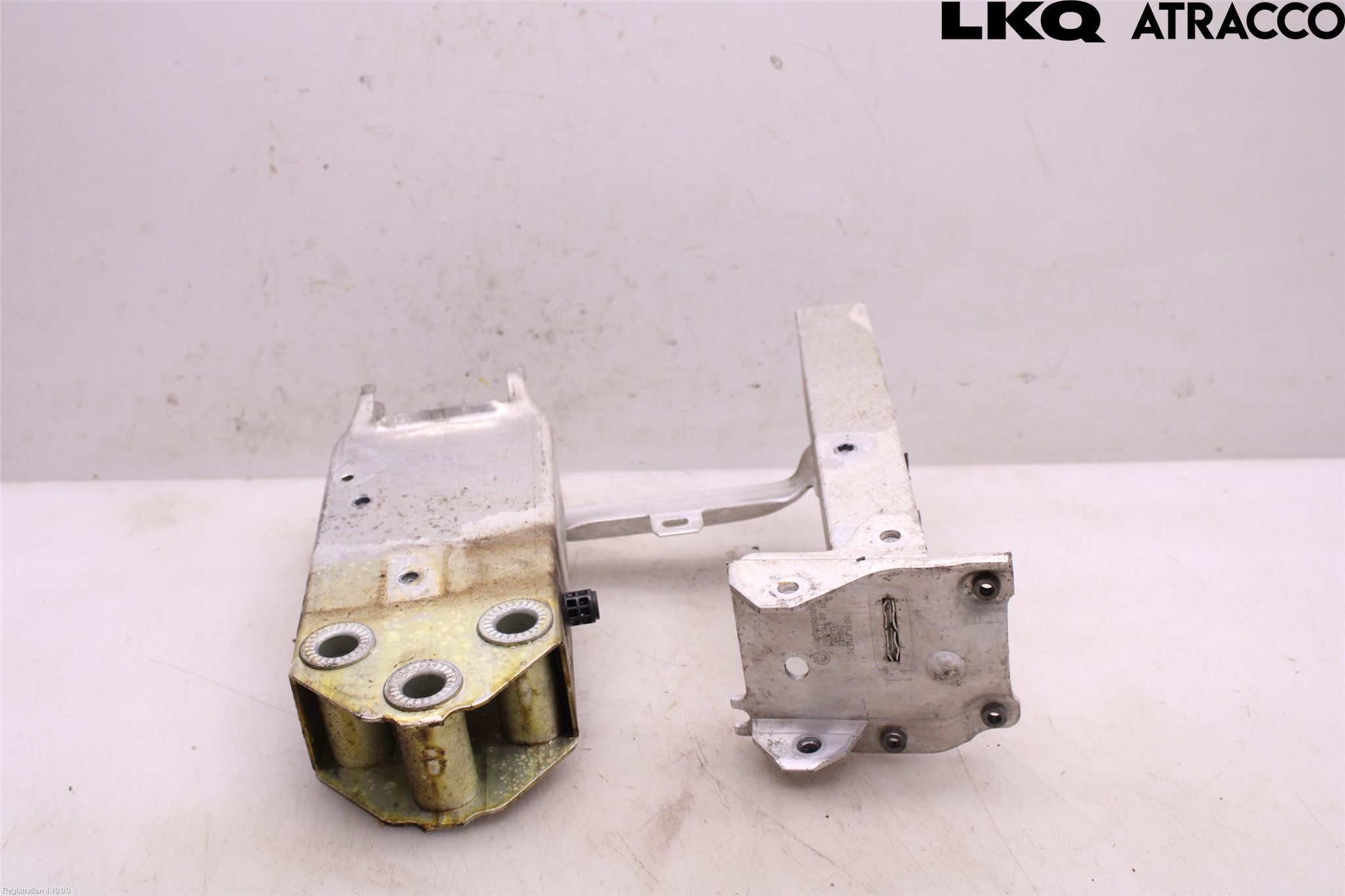 BMW 5 F10/F11/F18 09-17 Stötfångarbärjärn Fram