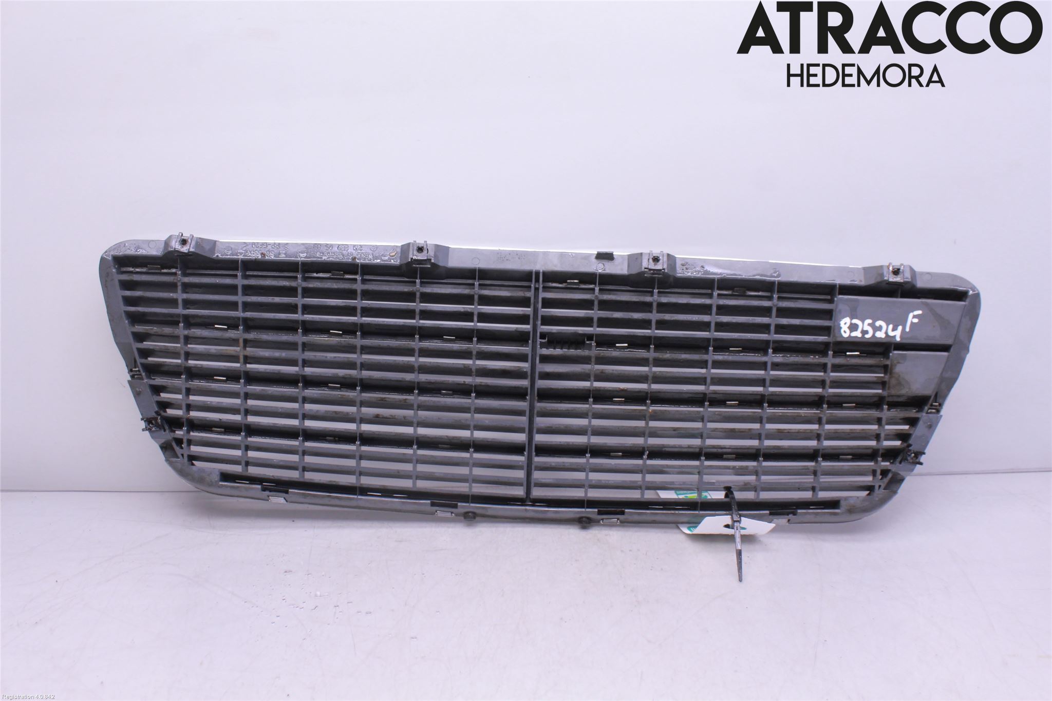 Mercedes-Benz MB E-KLASS (W210) 96-03 Grill Komp