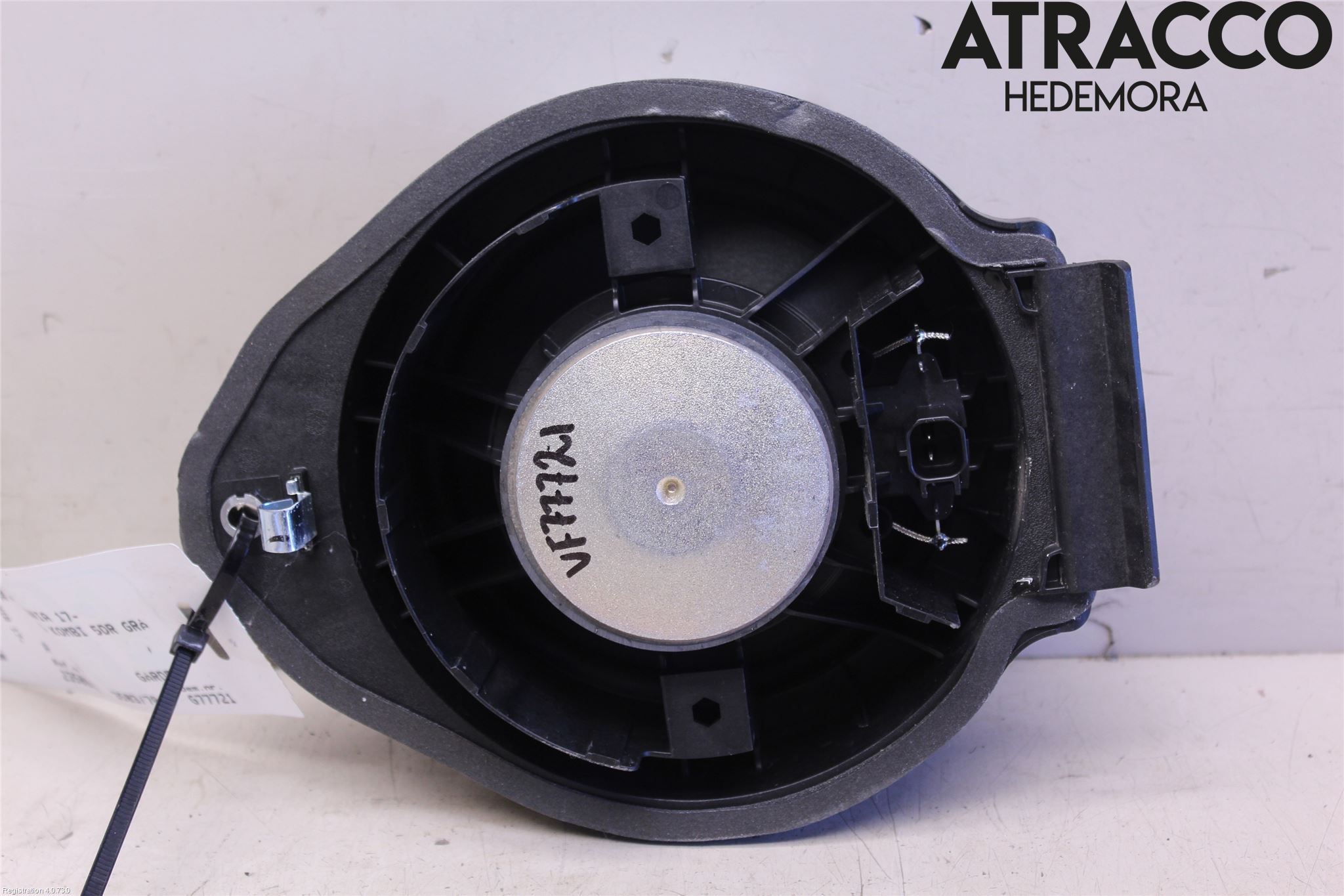 Opel INSIGNIA 17- Högtalare