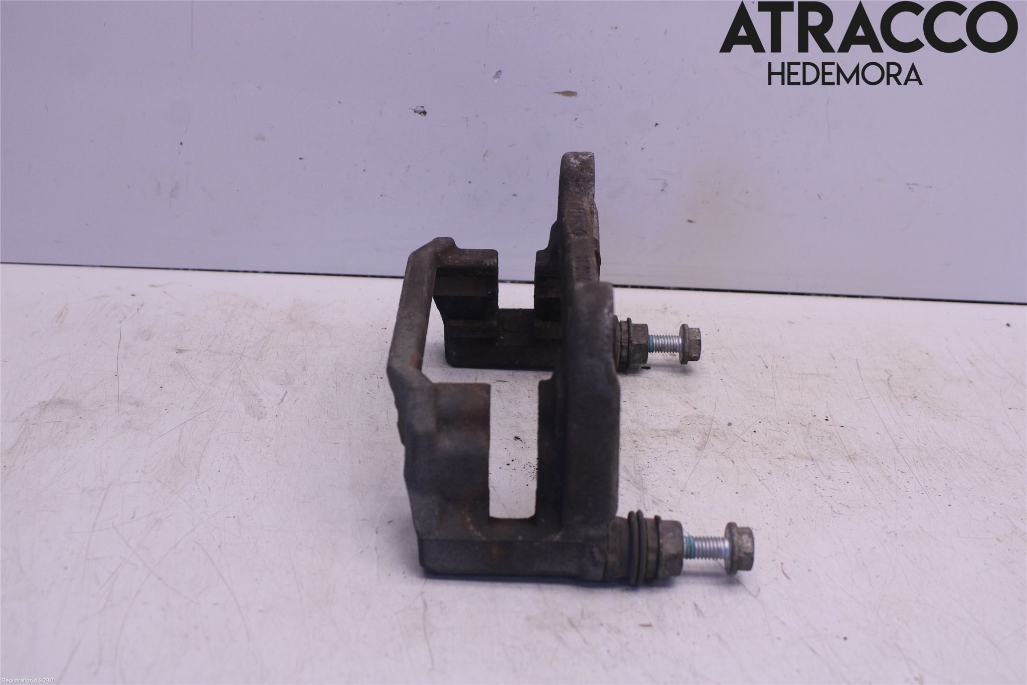 Audi A4/S4 B9 16-19 Bromsokshållare