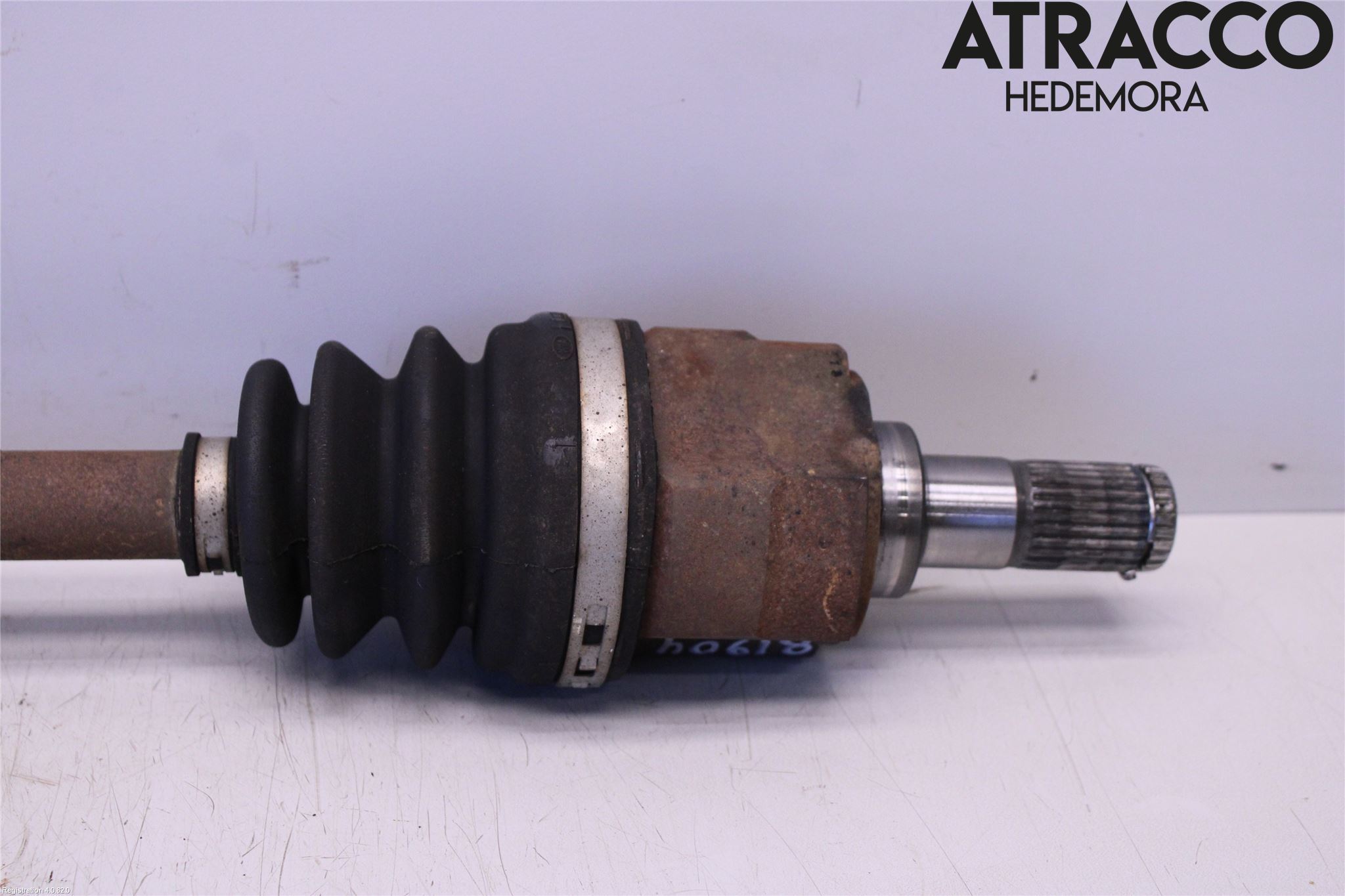 Hyundai i20 PB 09-14 Drivaxel Fram Höger