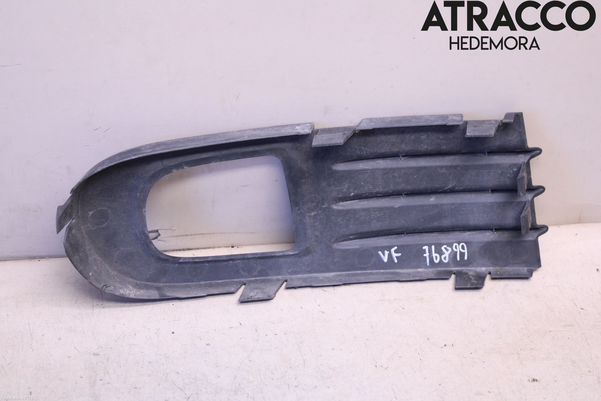 Volvo V50 04-07 Dimljussarg Fram