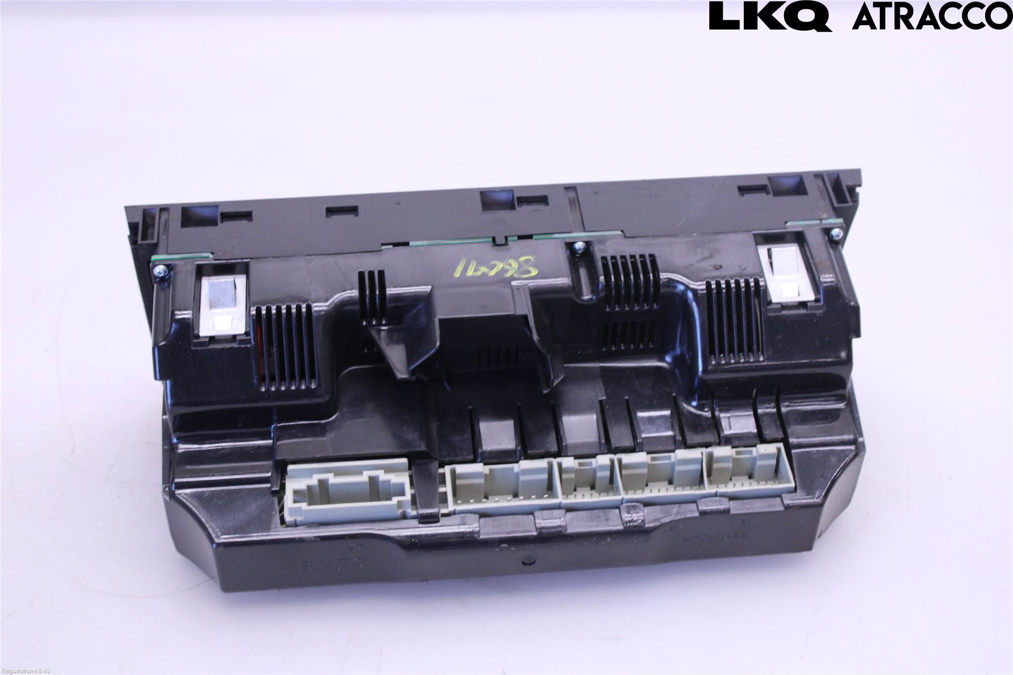 Audi A6/S6     05-11 Ac Styrenhet Ac Manöveren