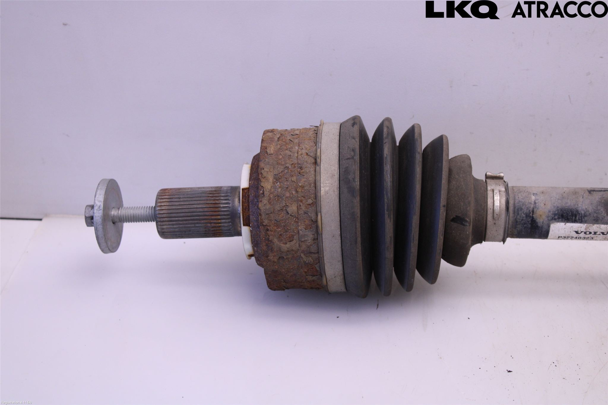 Volvo XC60 18- Drivaxel Fram Höger