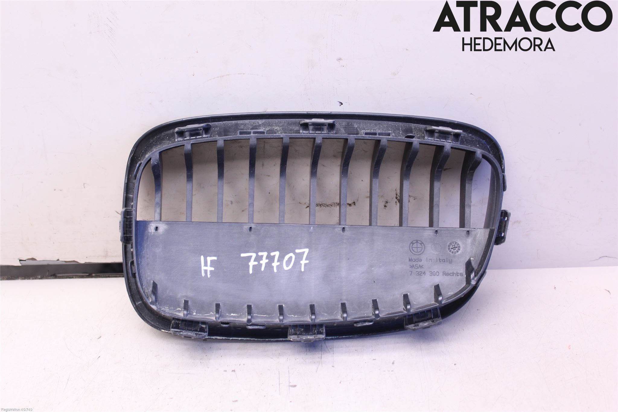 BMW 1 F20/F21 11-19 Grilldel Höger