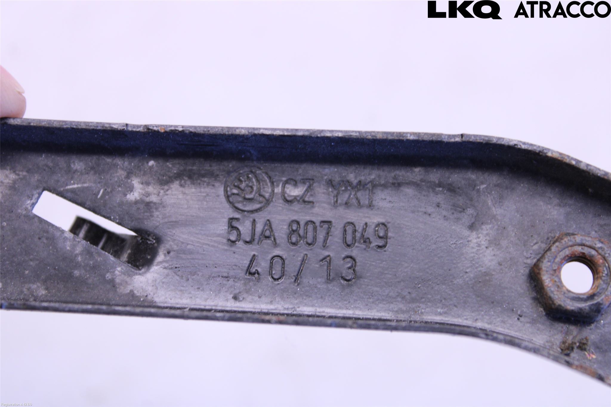 Skoda RAPID Stötfångarfäste Fram Vä