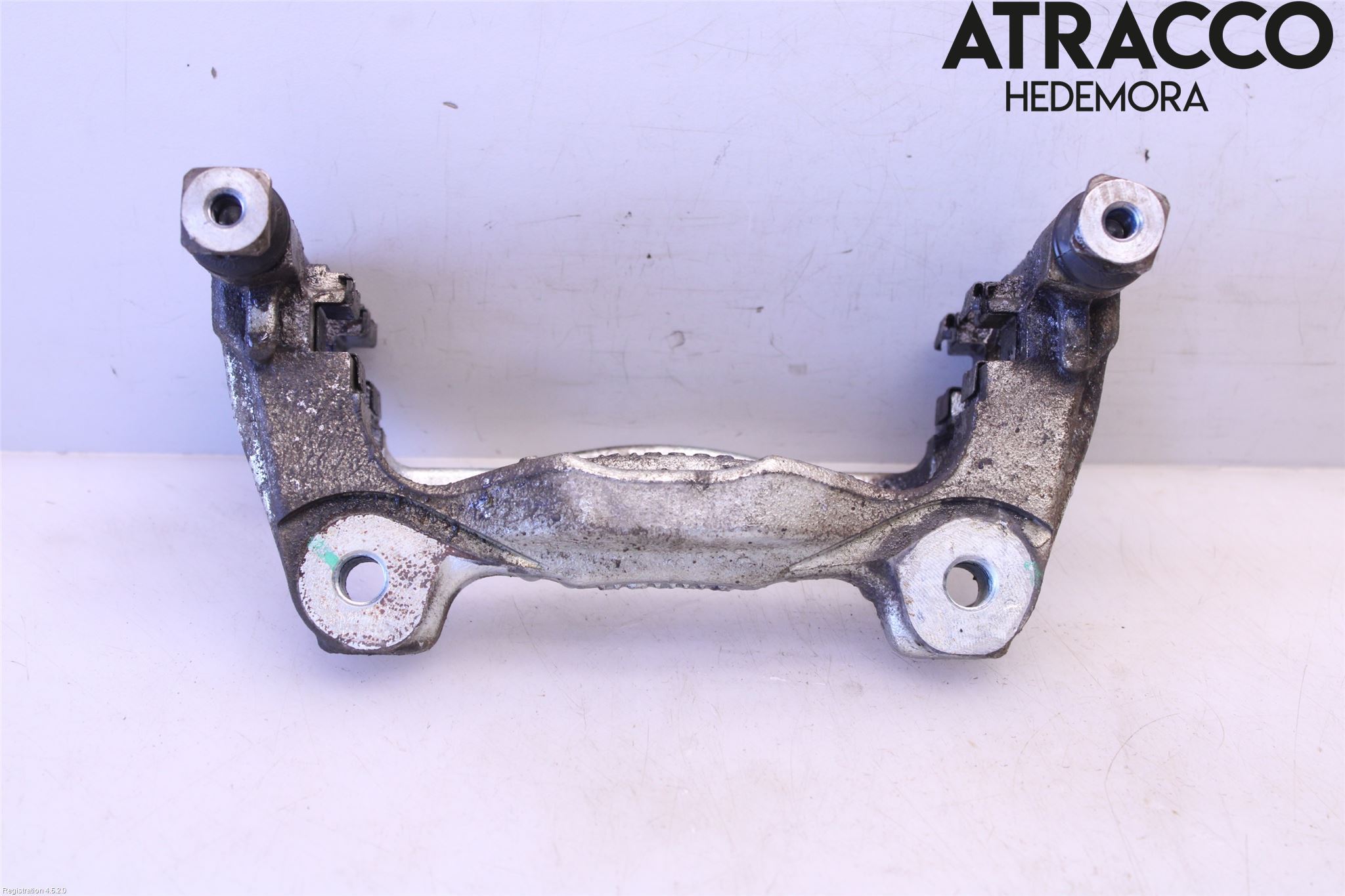 Ford E-TRANSIT SKÅP/BUSS 22- Bromsokshållare