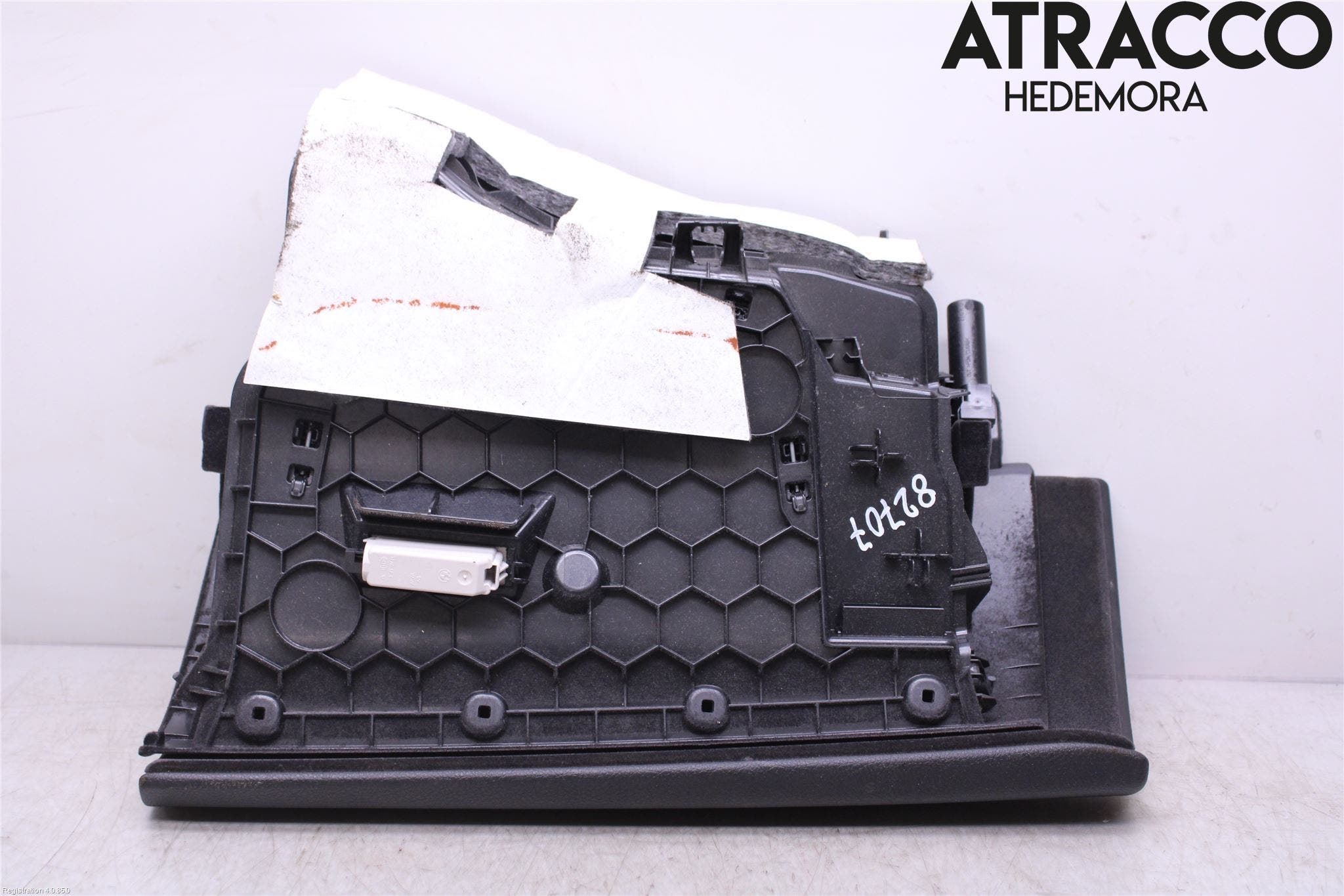 BMW 3 F30/F31/F80 12-19 Handskfack