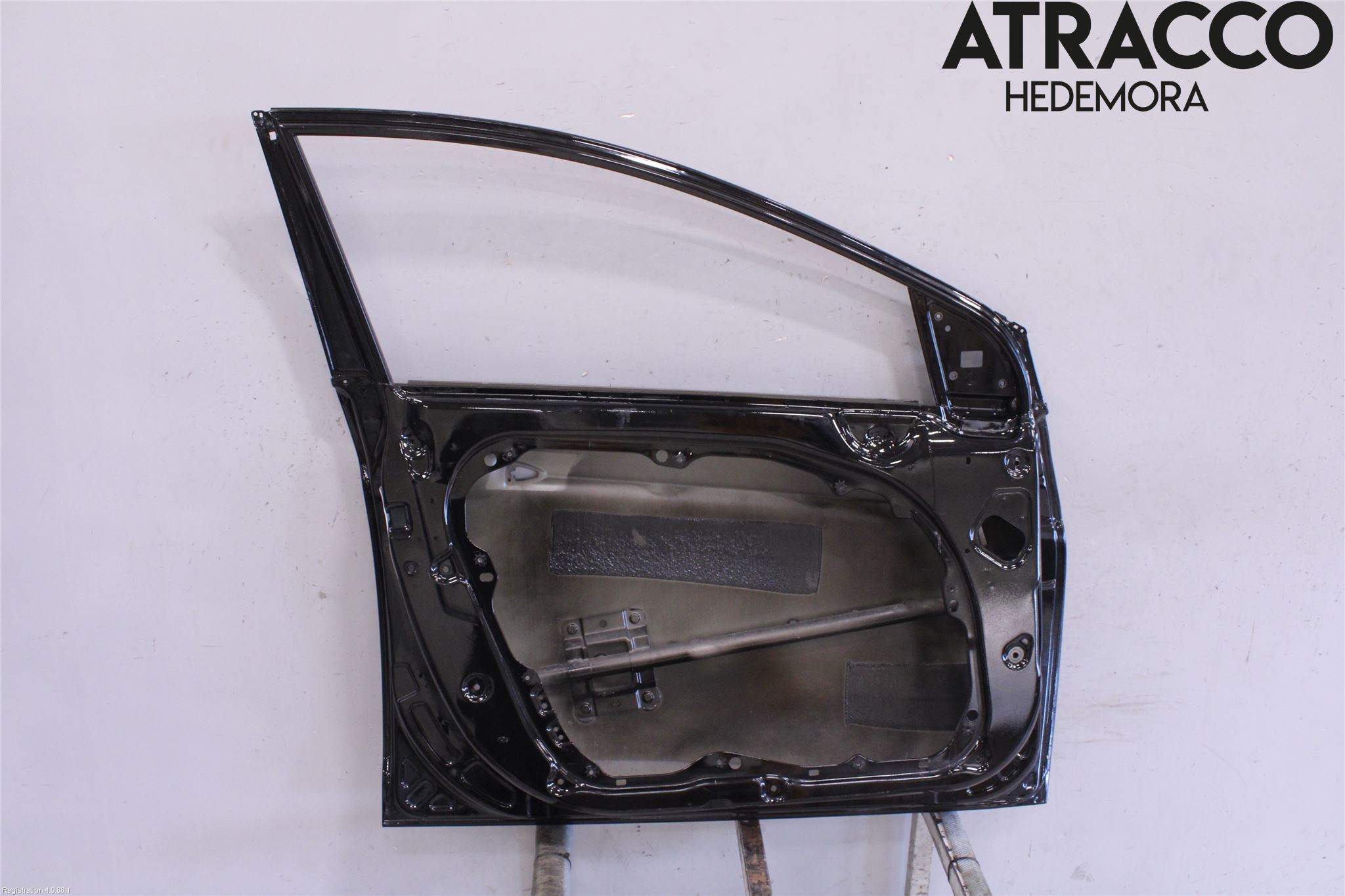 Hyundai i40 08-15 Dörr Fram Vänster