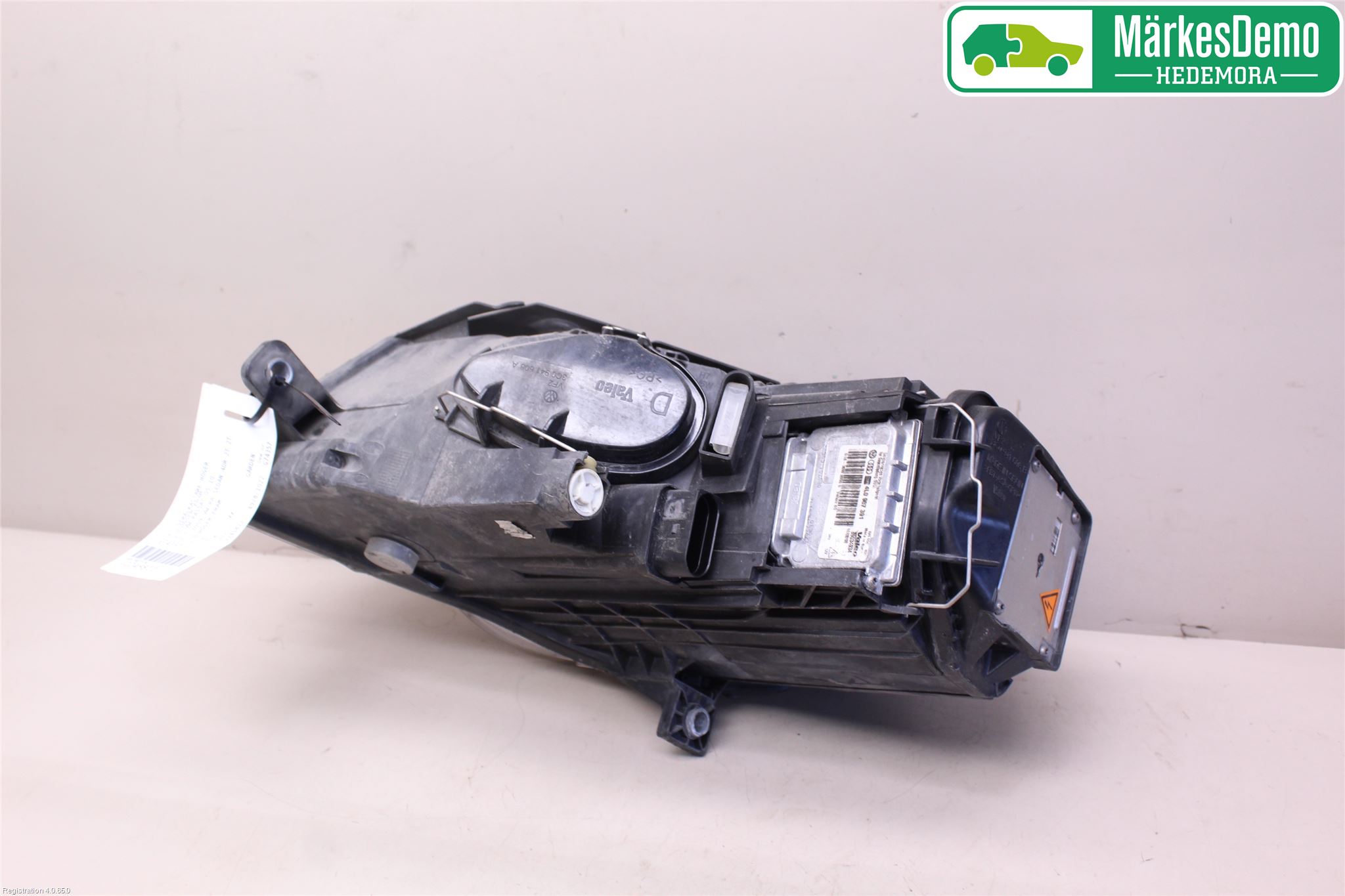 Volkswagen VW PASSAT 05-11 Strålkastare Höger