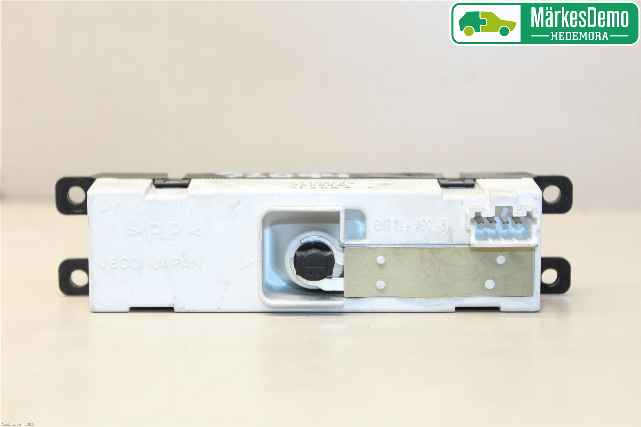 Mitsubishi LANCER  97-03 Instrument Klocka