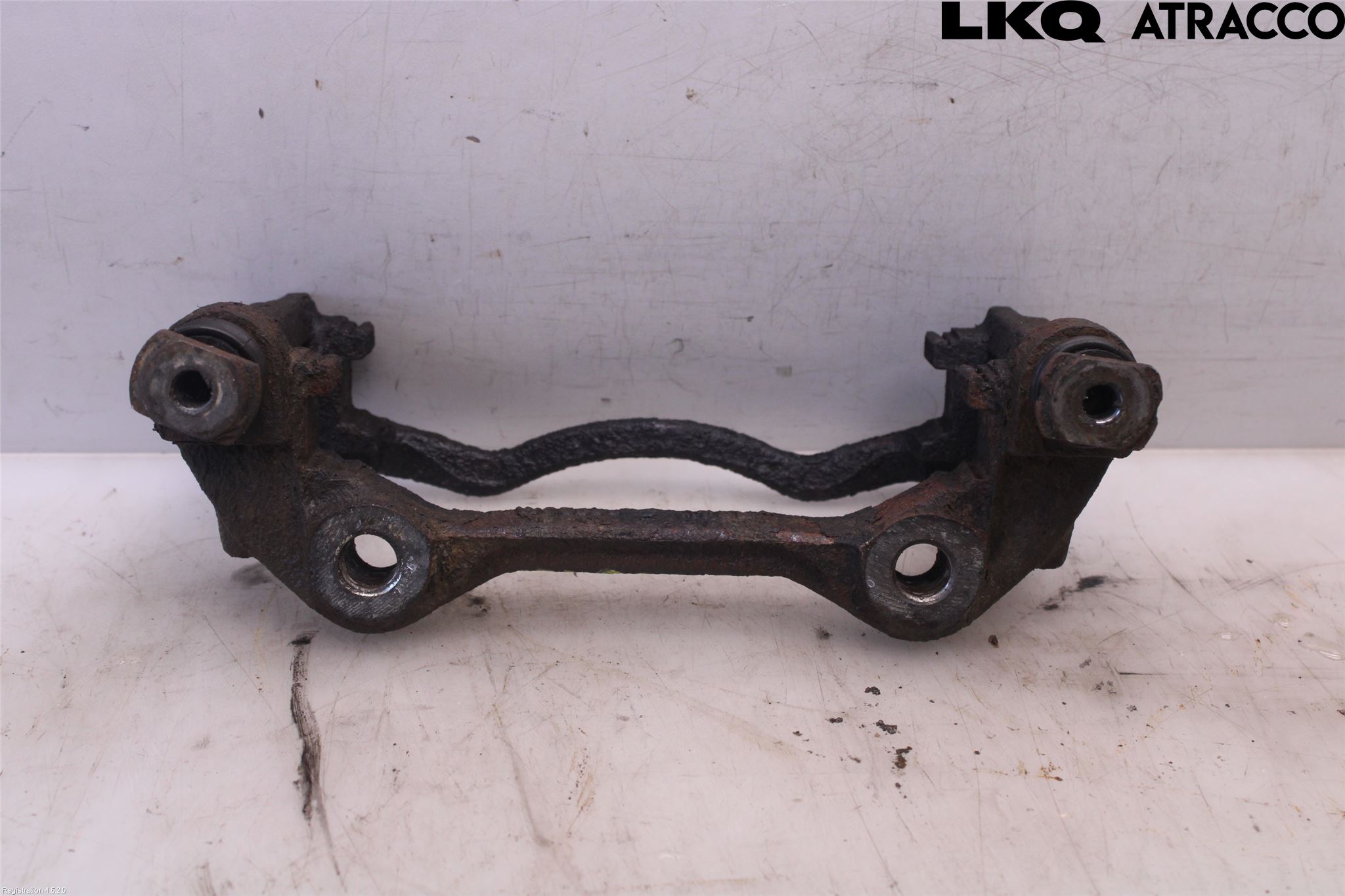 Ford TRANSIT    06-13 Bromsokshållare