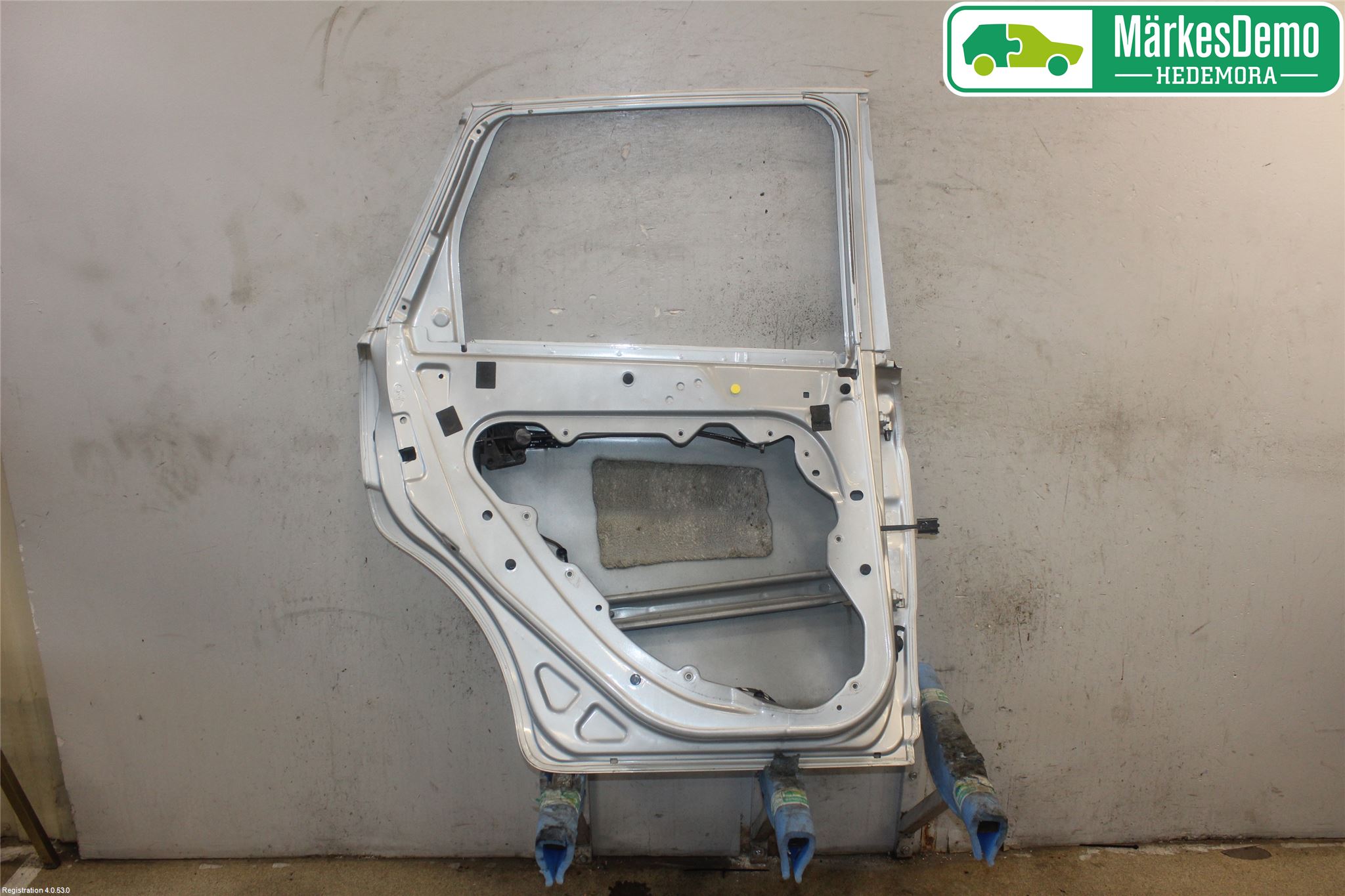 Ford FOCUS     04-07 Dörr Bak Vänster