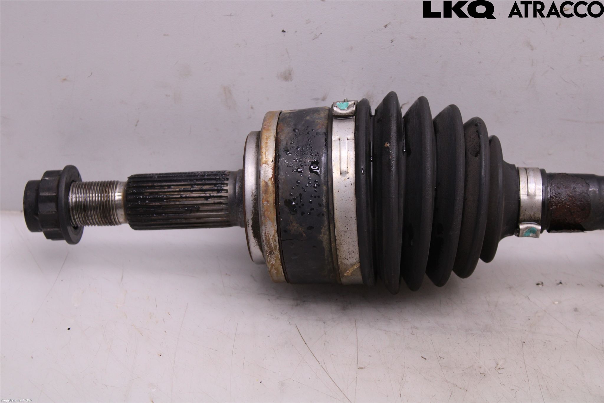 Toyota C-HR 16-23 Drivaxel Fram Vänster