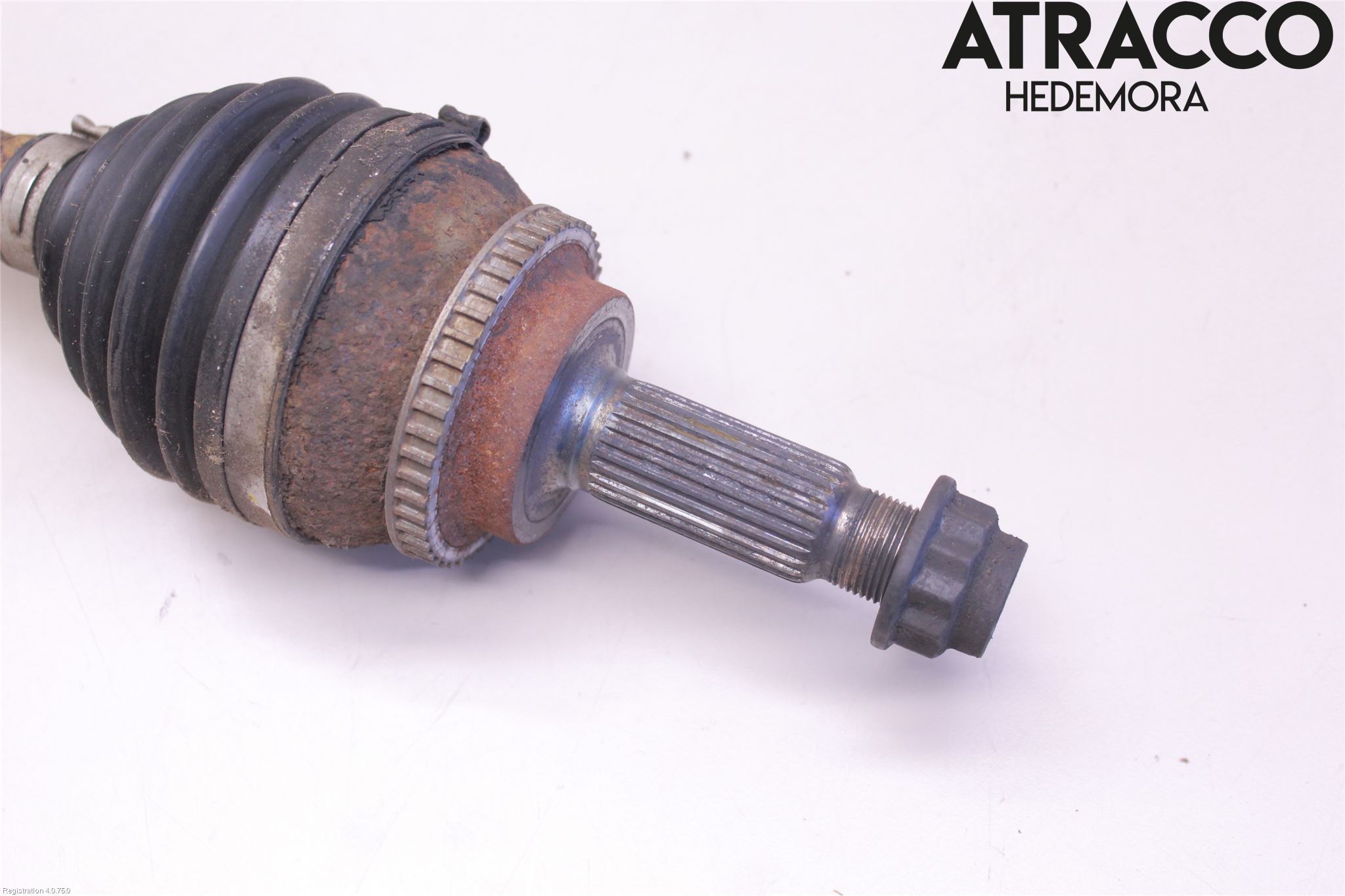Toyota AVENSIS 03-06 Drivaxel Fram Vänster