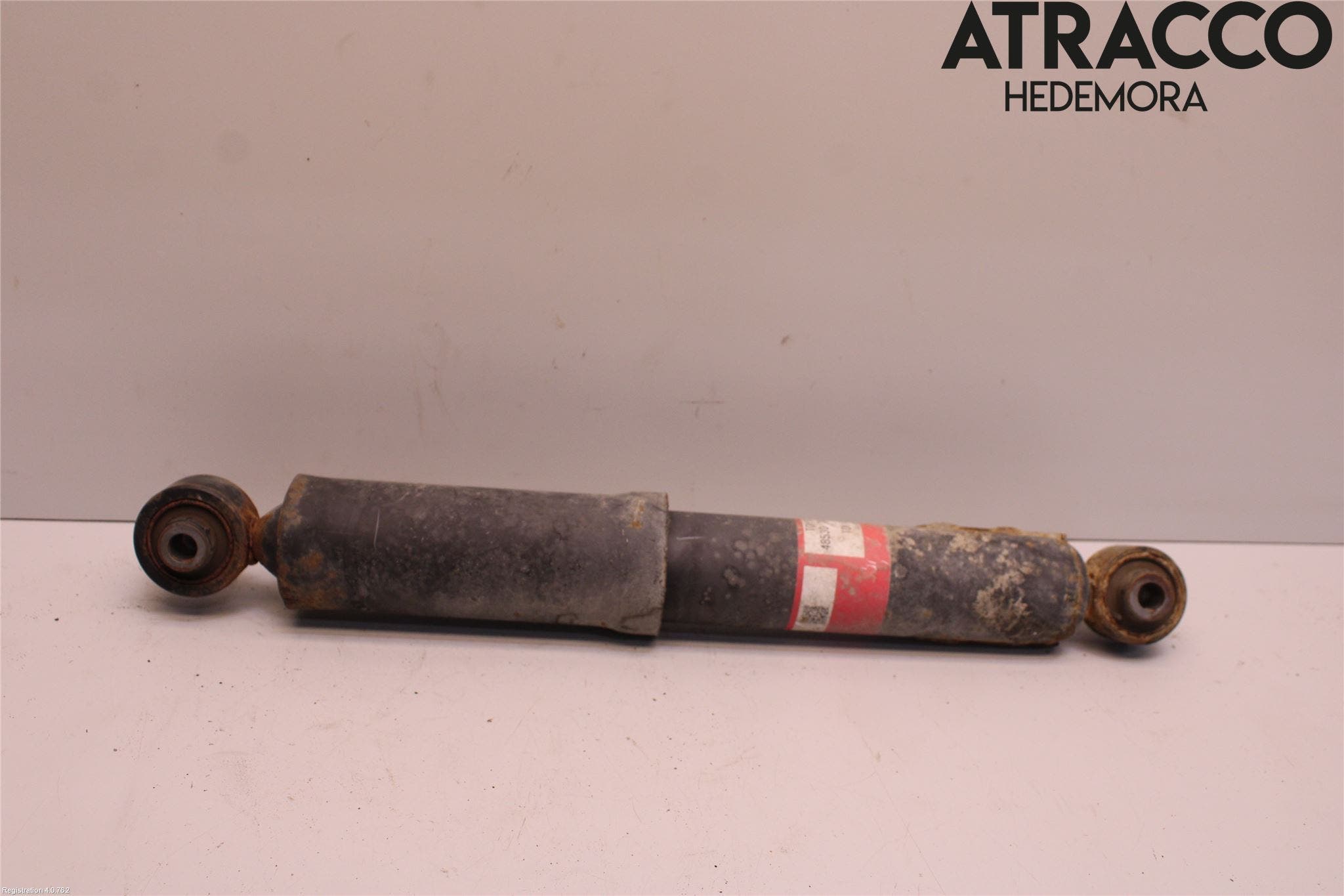 Lexus NX 300h 15-21 Stötdämpare Bak