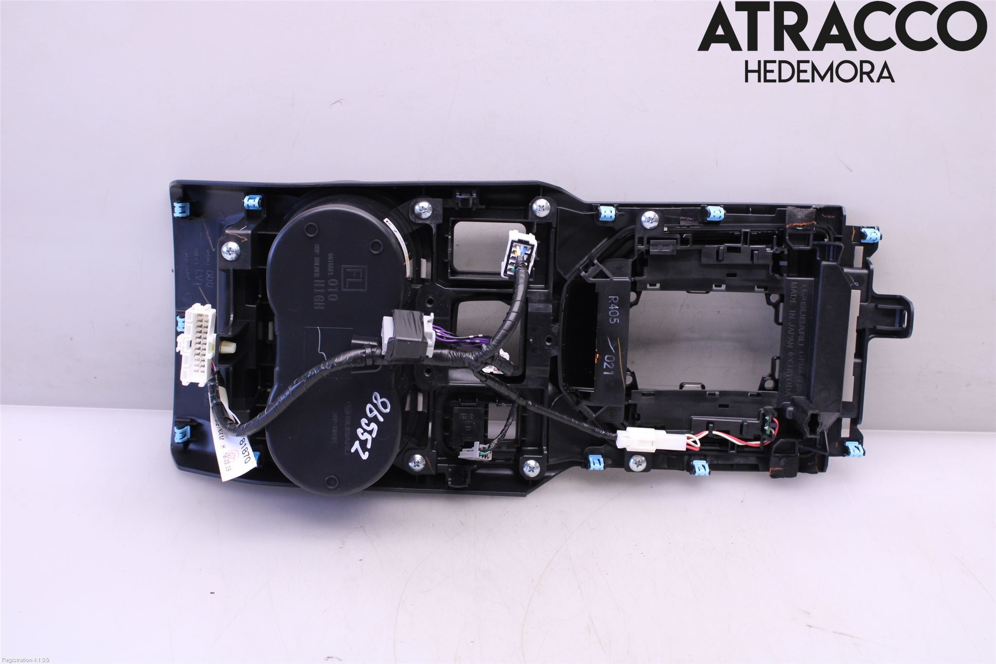 Subaru IMPREZA V 18- Mugghållare