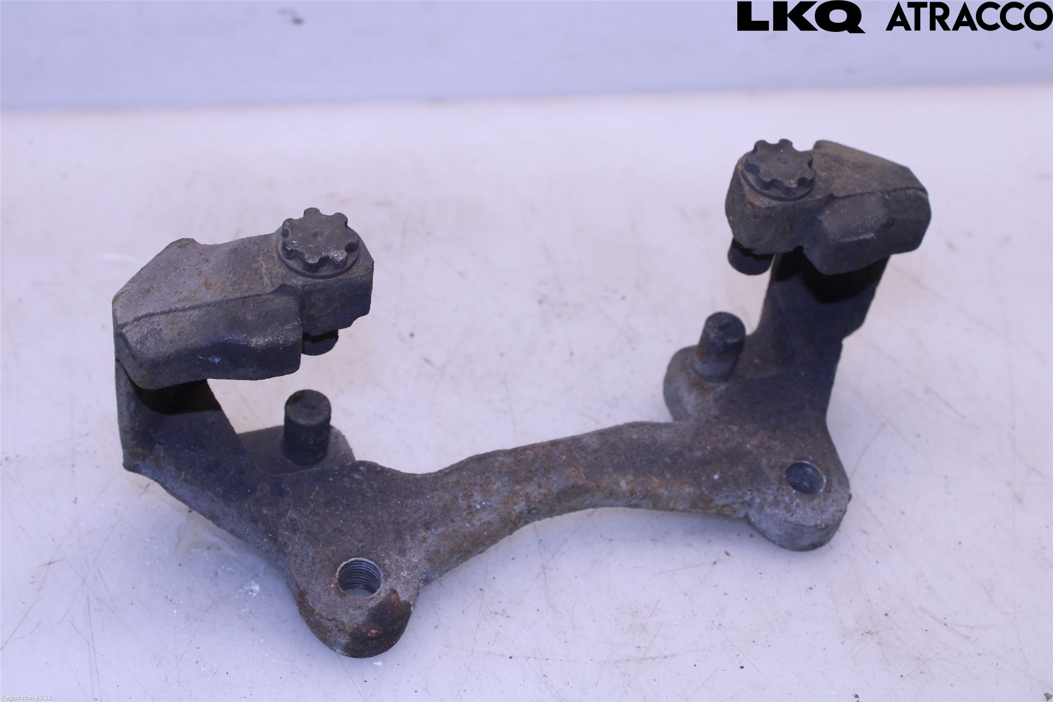 Audi A6 ALLROAD 12-18 Bromsokshållare