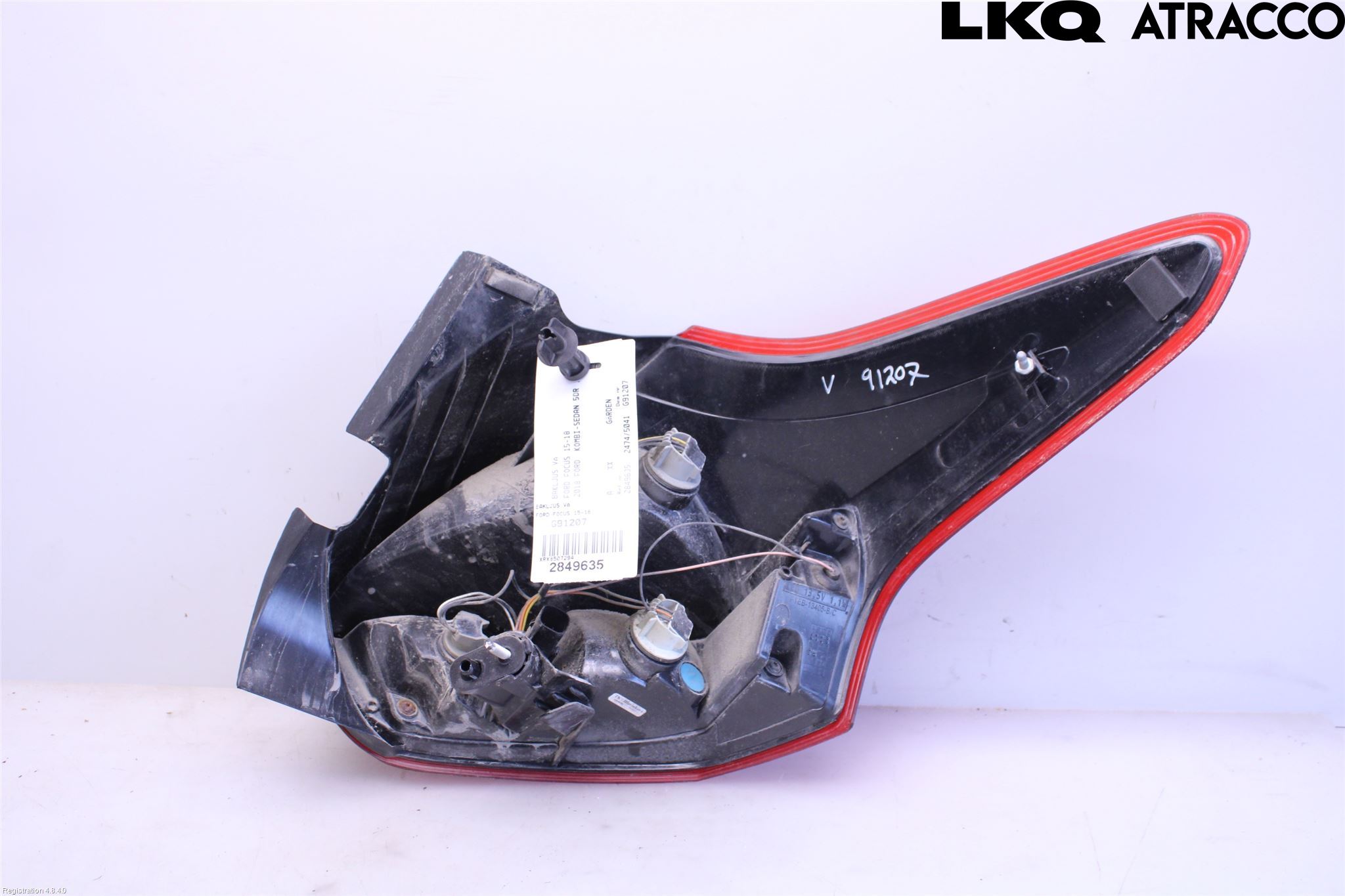 Ford FOCUS 15-18 Bakljus Vänster