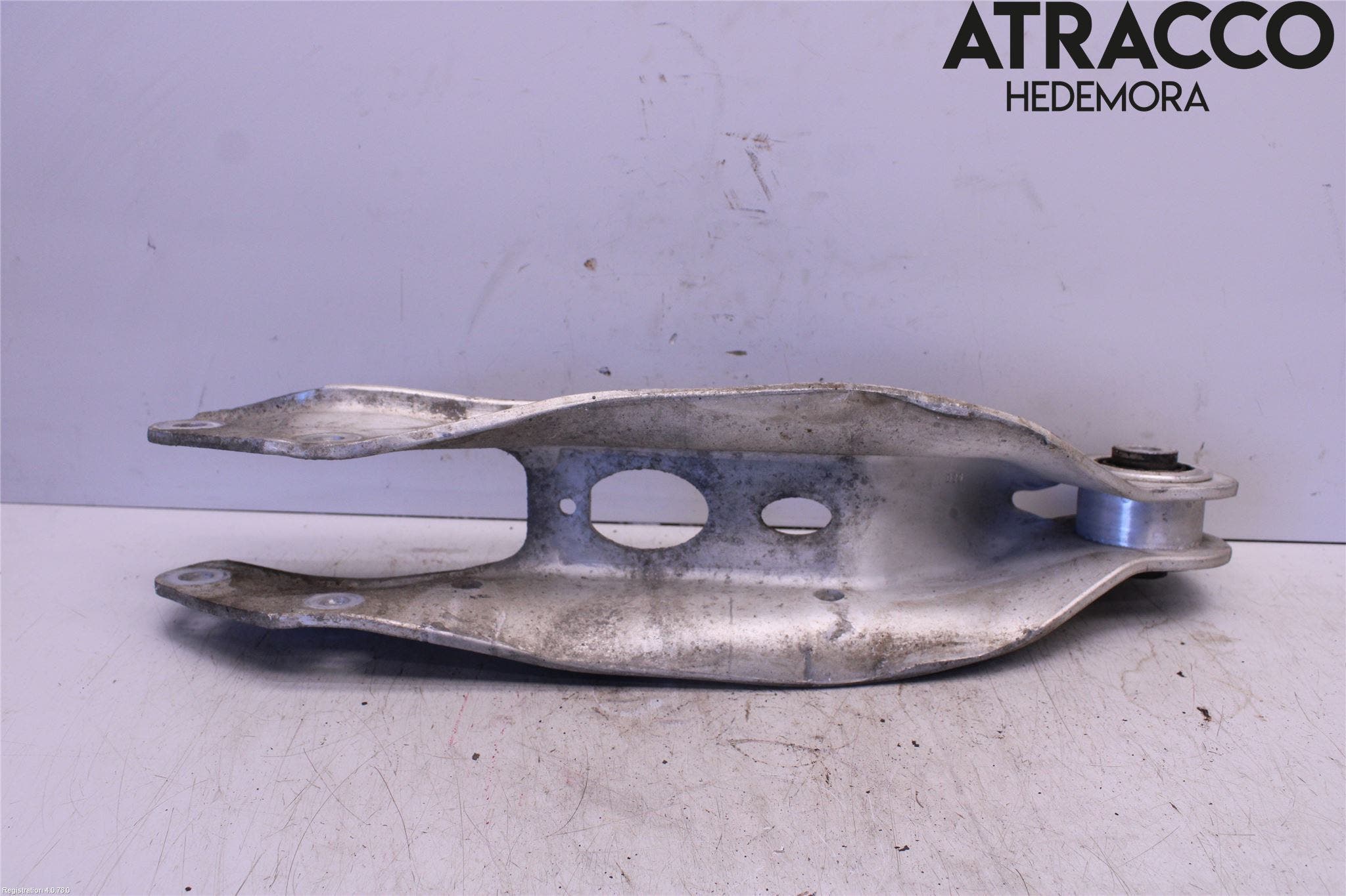 Audi Q7/SQ7 Bärarm Bak Höger