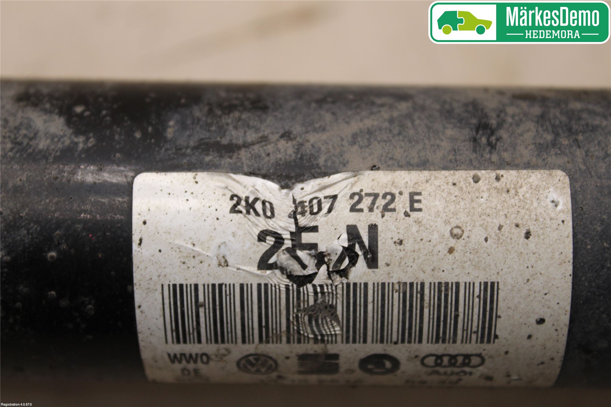 Volkswagen VW CADDY 11-15 Drivaxel Fram Höger