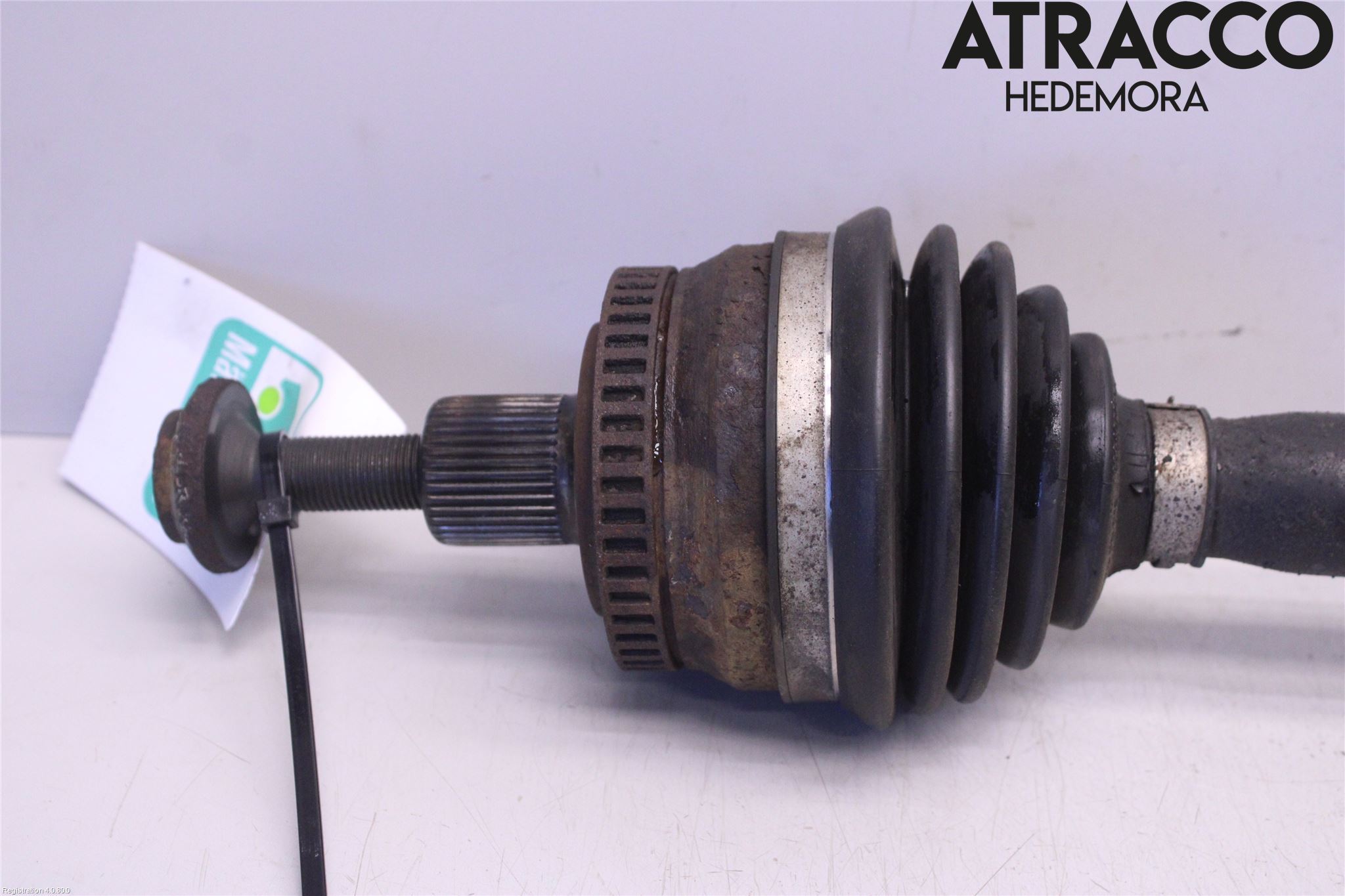 Audi A4/S4 01-05 Drivaxel Fram Vänster