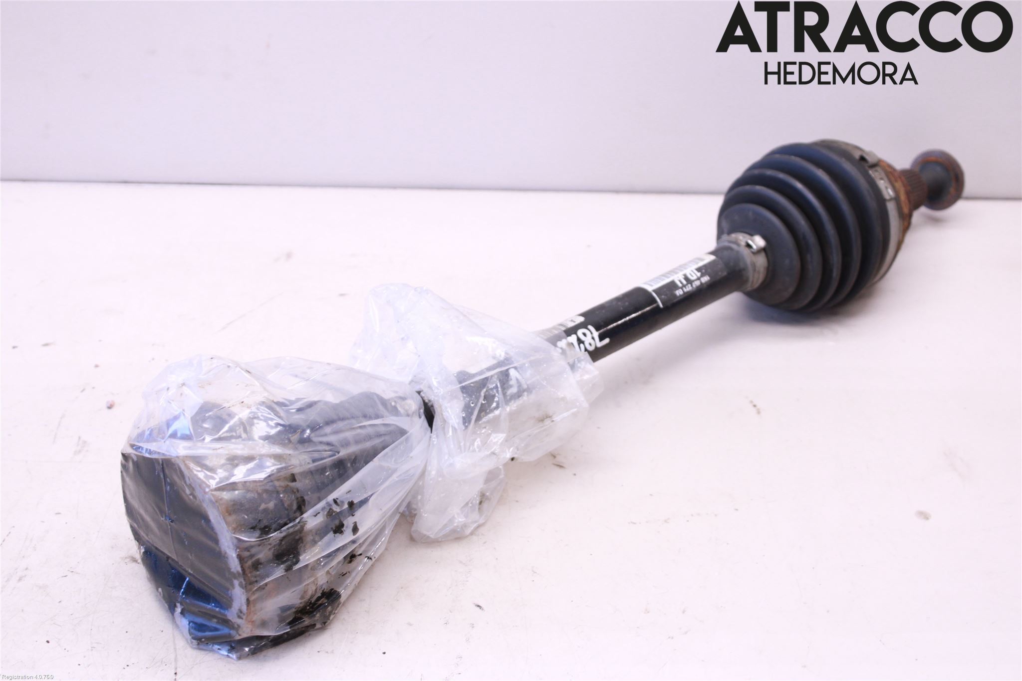 Volkswagen VW GOLF VI 09-13 Drivaxel Fram Vänster