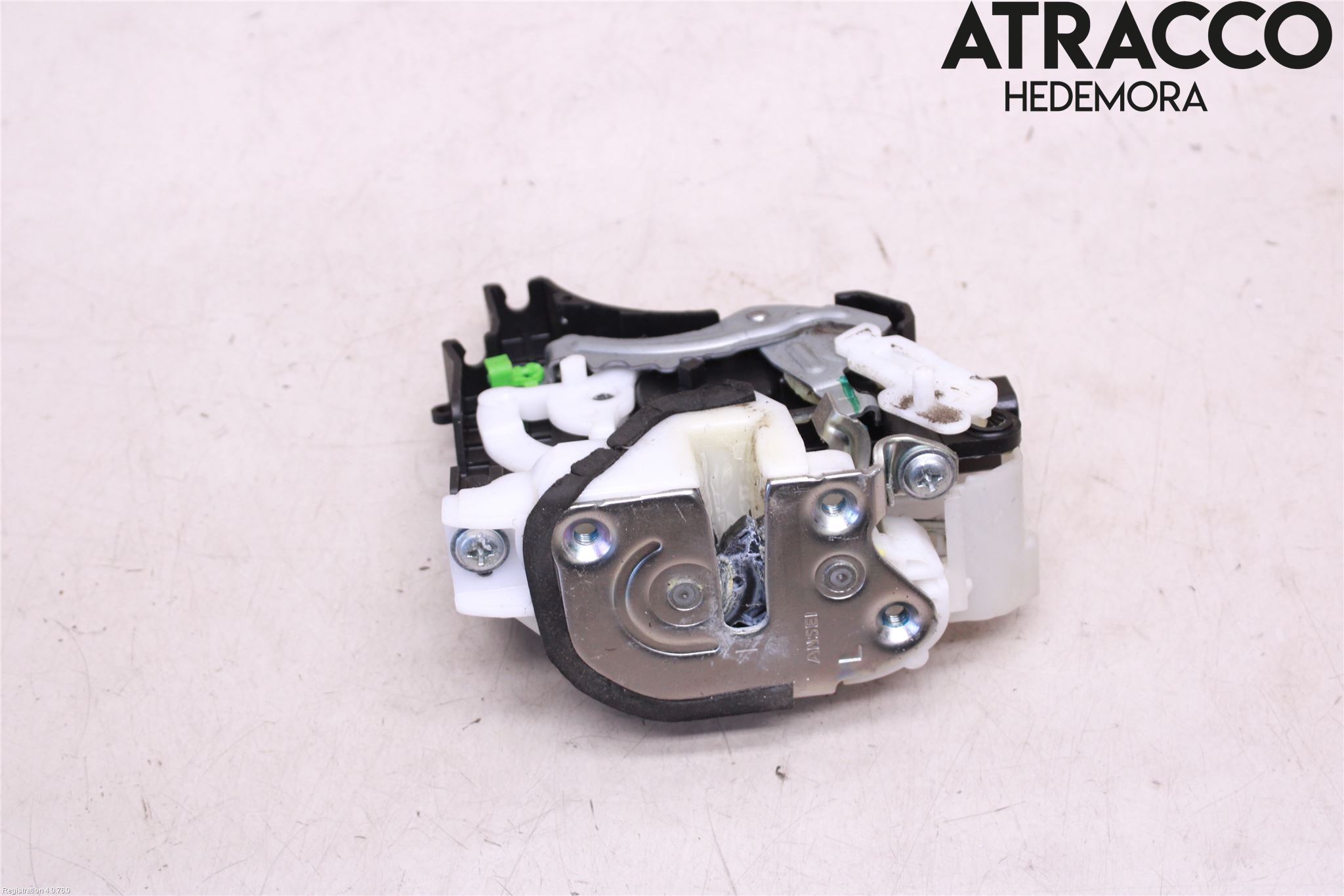 Mitsubishi L200 06-15 Låskista-Dörrlås