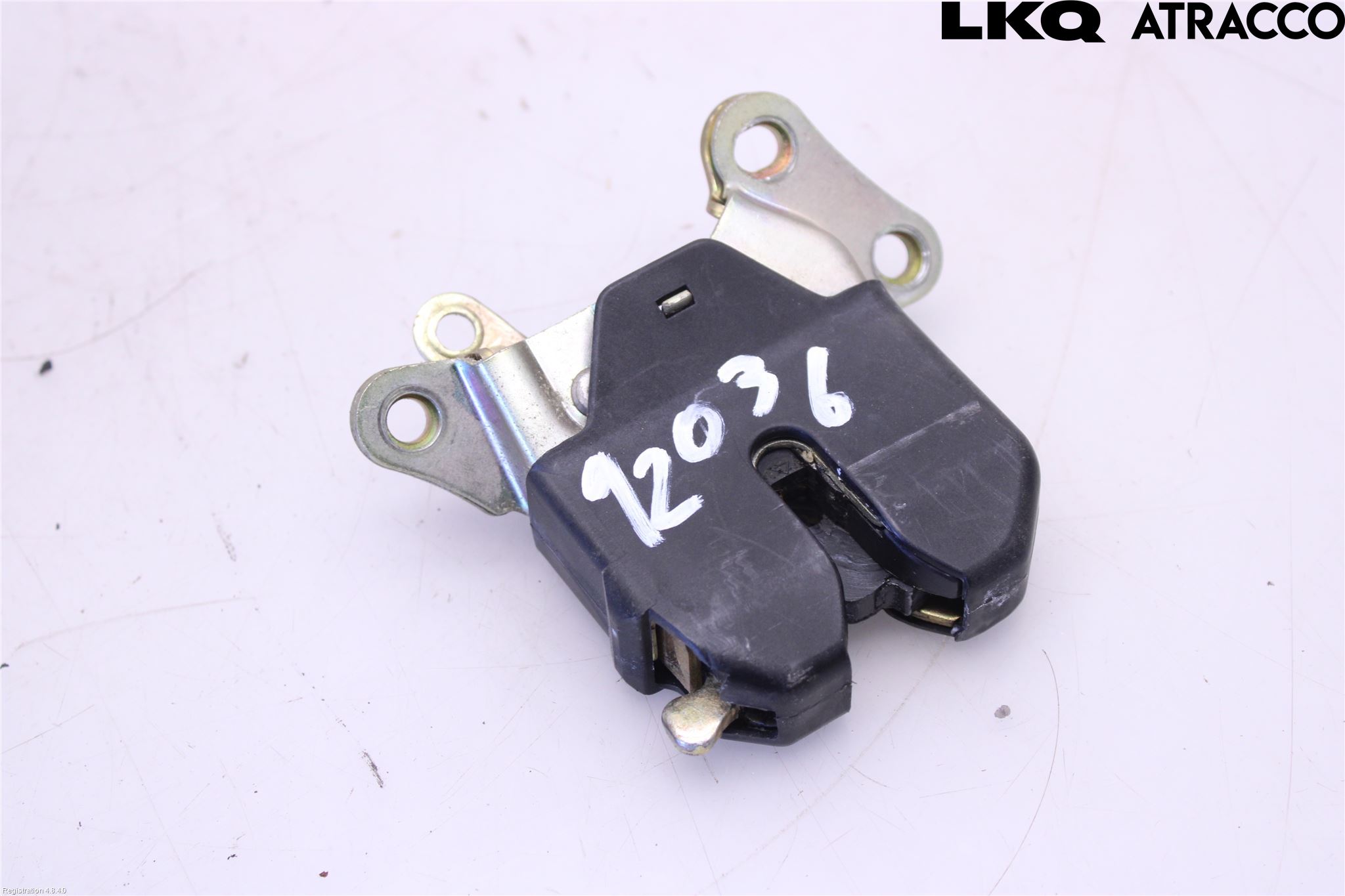 Toyota COROLLA 98-01 Låskista Baklucka