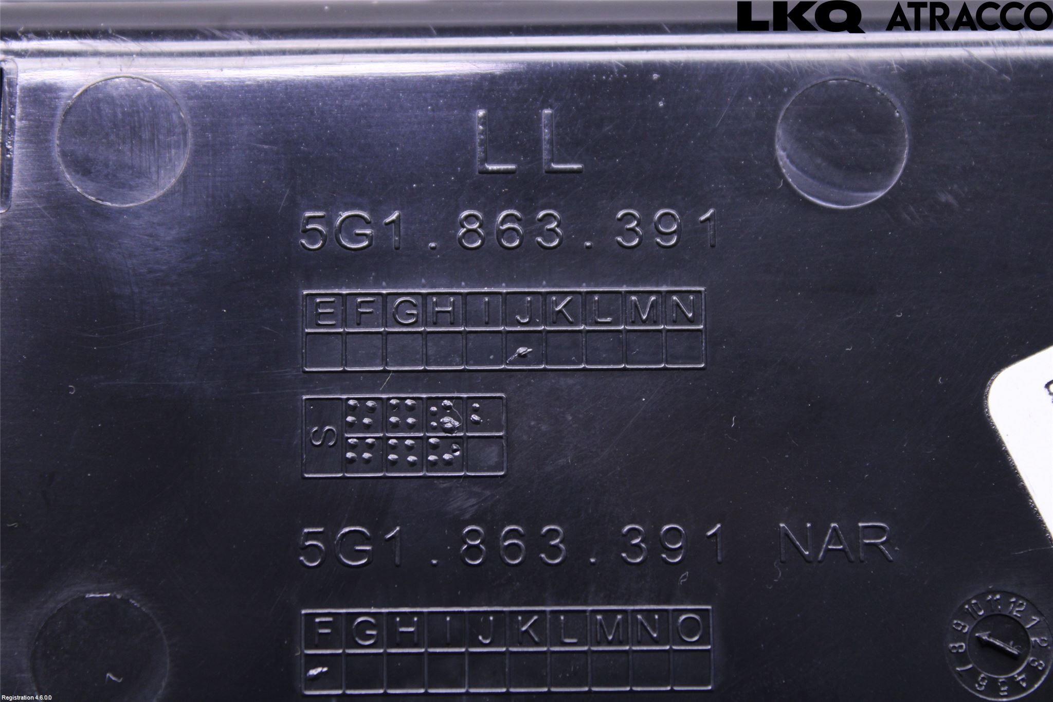 Volkswagen VW GOLF / E-GOLF VII 13-20 Instrumentbräda Förvaringsfack