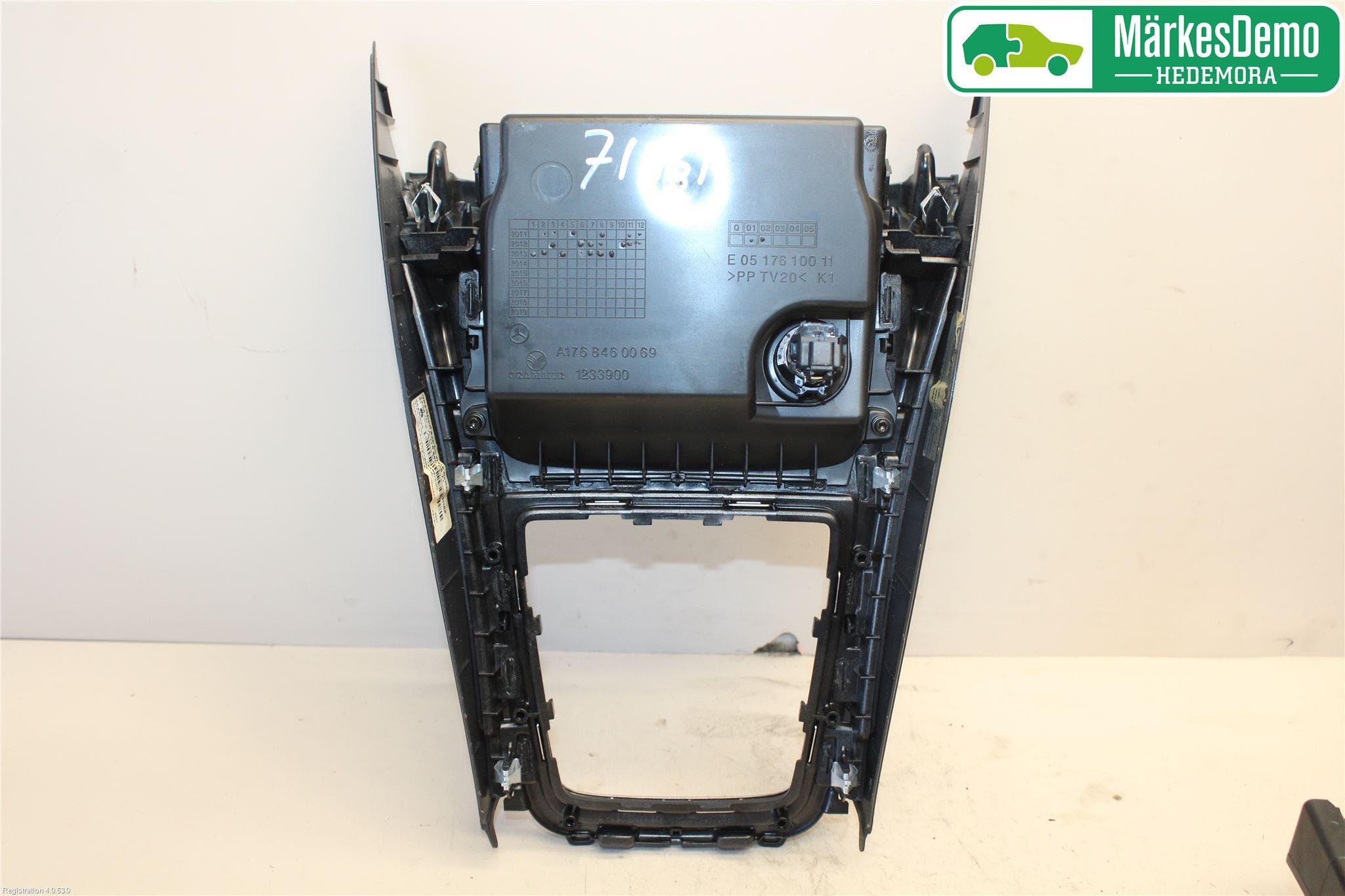 Mercedes-Benz MB A-KLASS (W176) 13-18 Inredning Sarg Växelspak