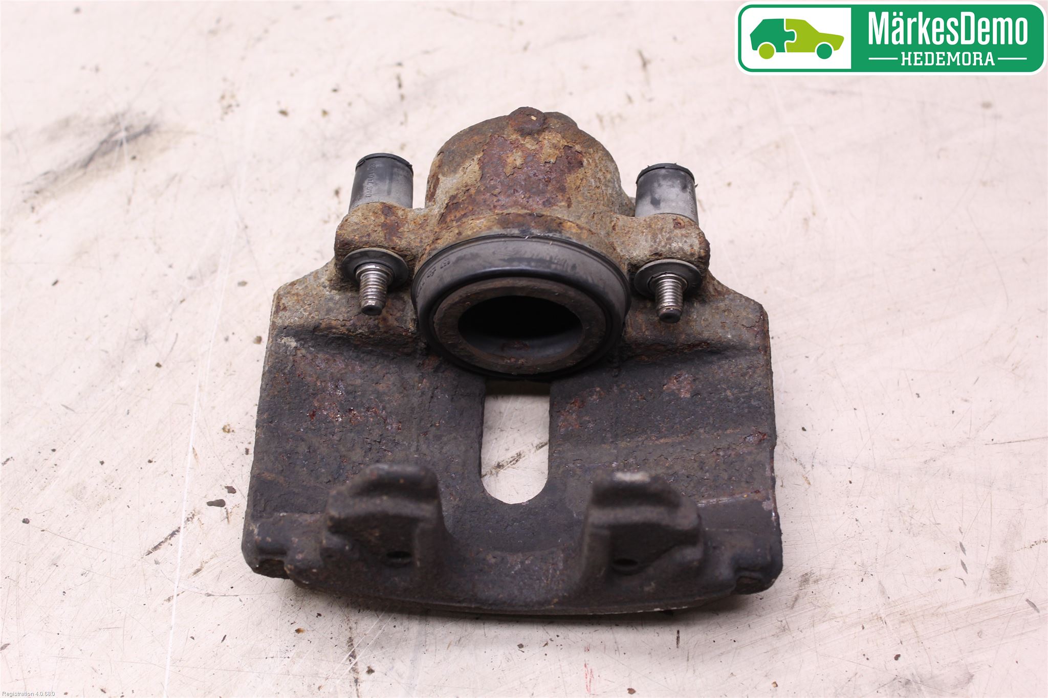 Skoda SUPERB 09-15 Bromsok Fram Höger