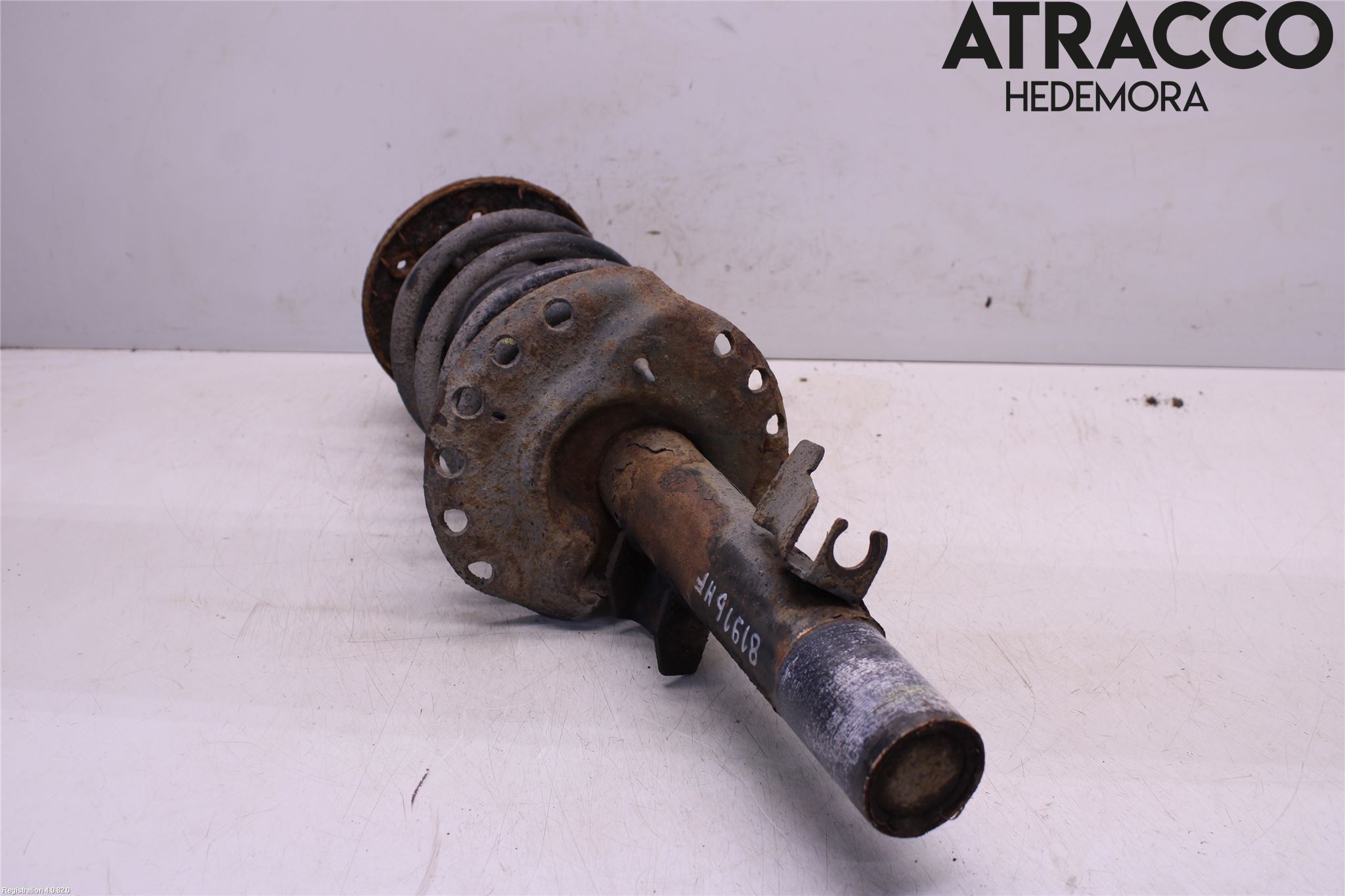 Volvo V70 08-13 Fjäderben Fram Höger