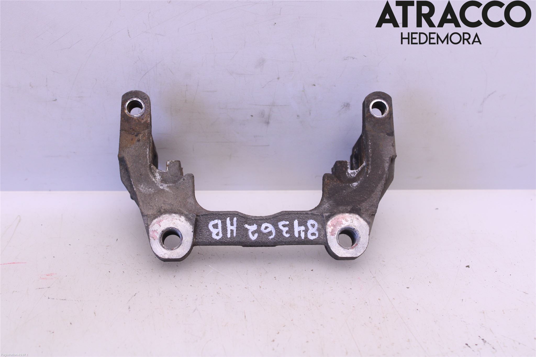 Volvo V90 17->> Bromsokshållare