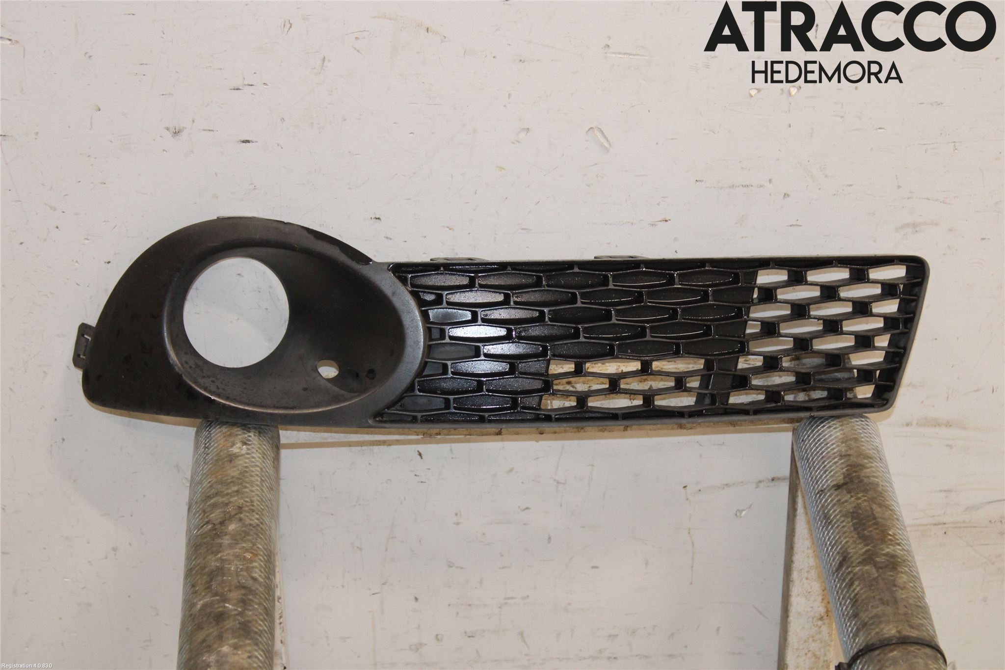 Saab 9-5     06-10 Dimljussarg Fram