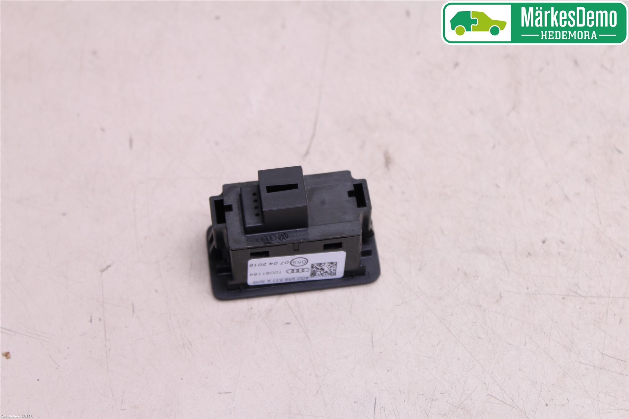 Audi Q5 09-16 Strömställare Baklucka