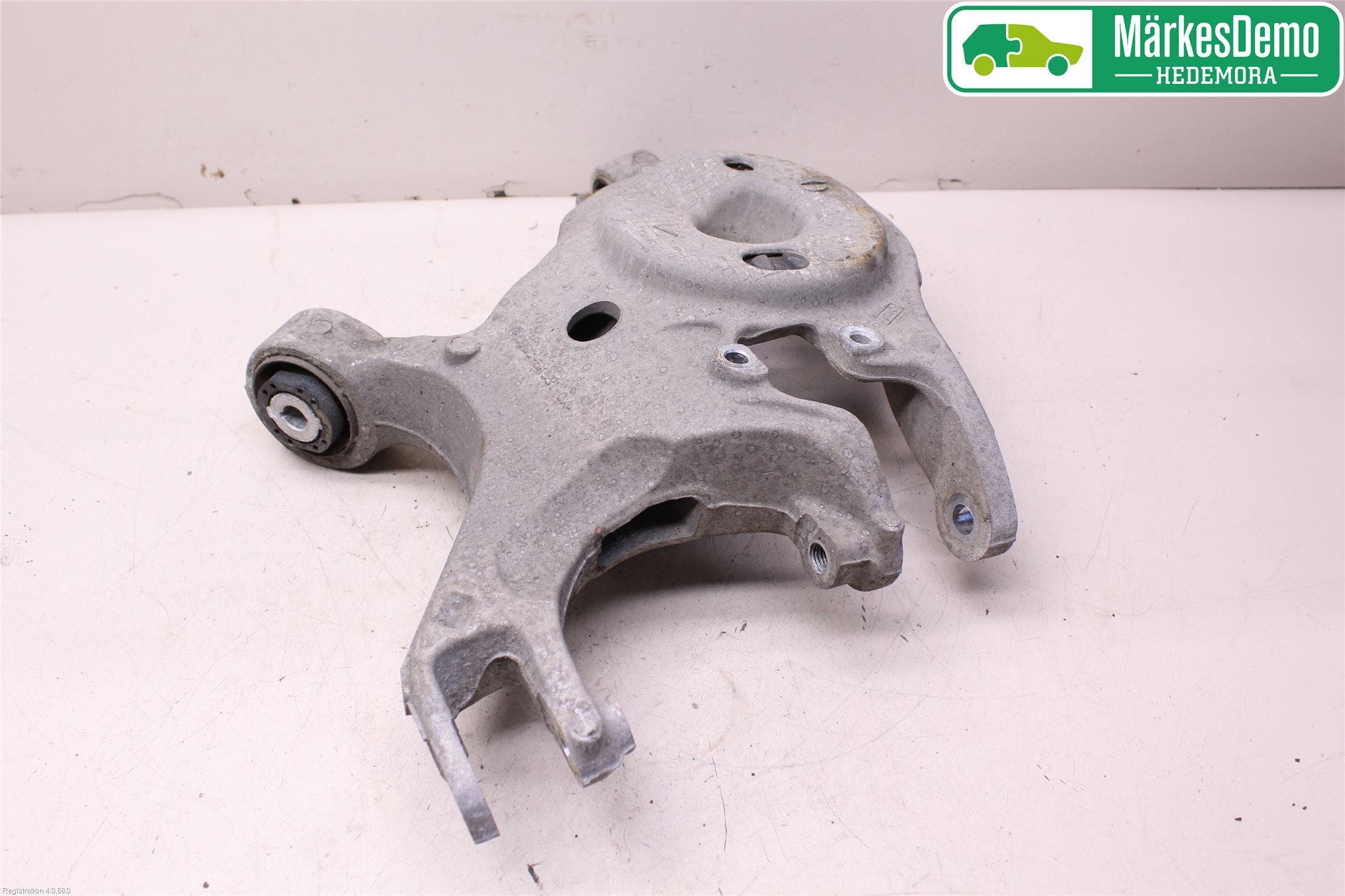 Ford MONDEO 15-22 Bärarm Bak Höger
