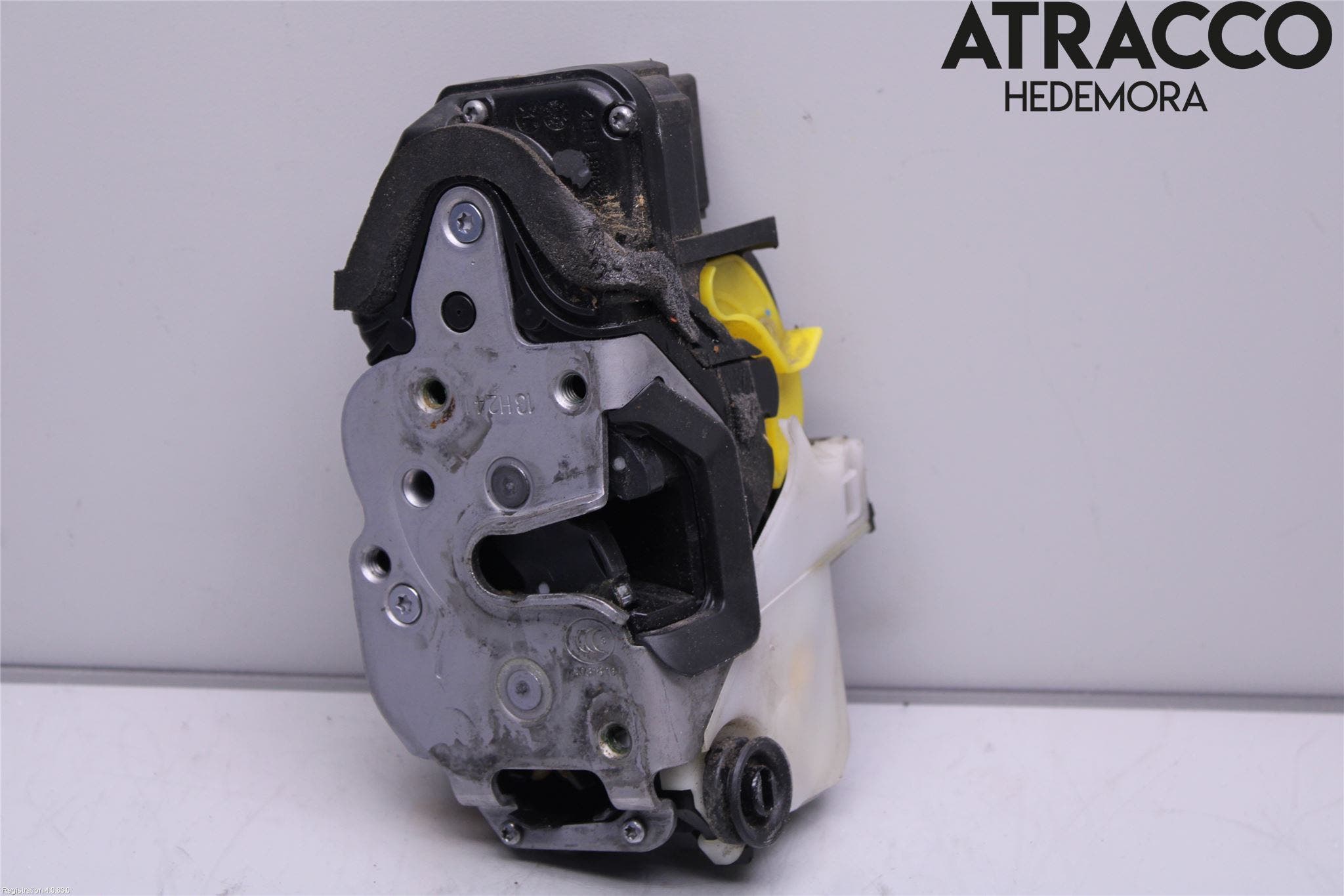 Opel ASTRA J 10-15 Låskista-Dörrlås