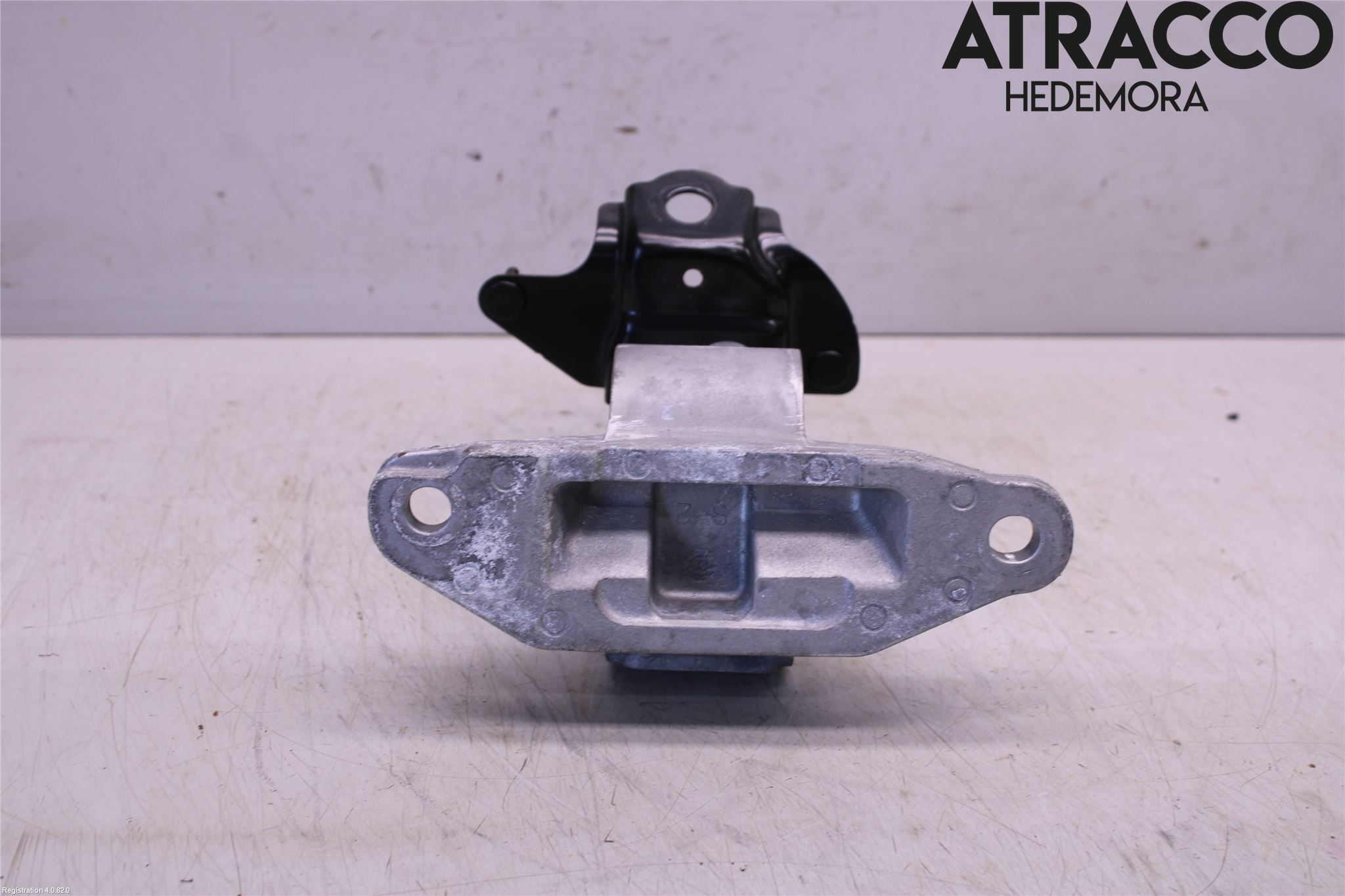 Toyota RAV4 19- Växellådsfäste