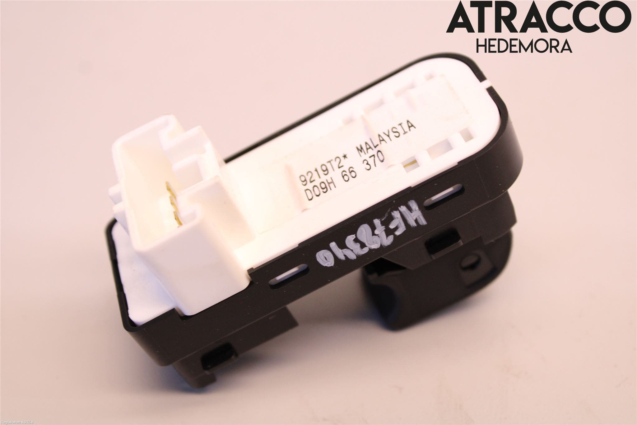 Mazda CX-3 Strömställare Elhiss