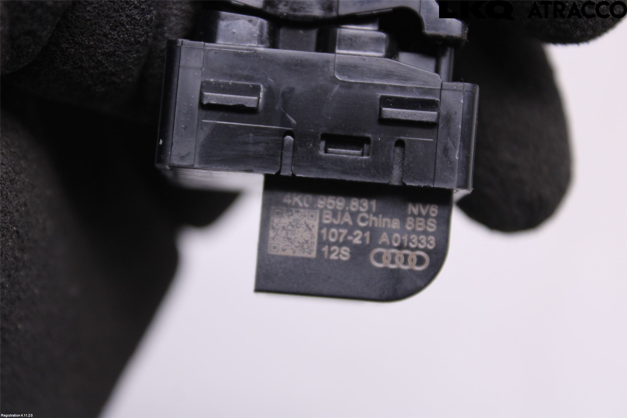 Audi A6 F2/C8 19- Strömställare Baklucka