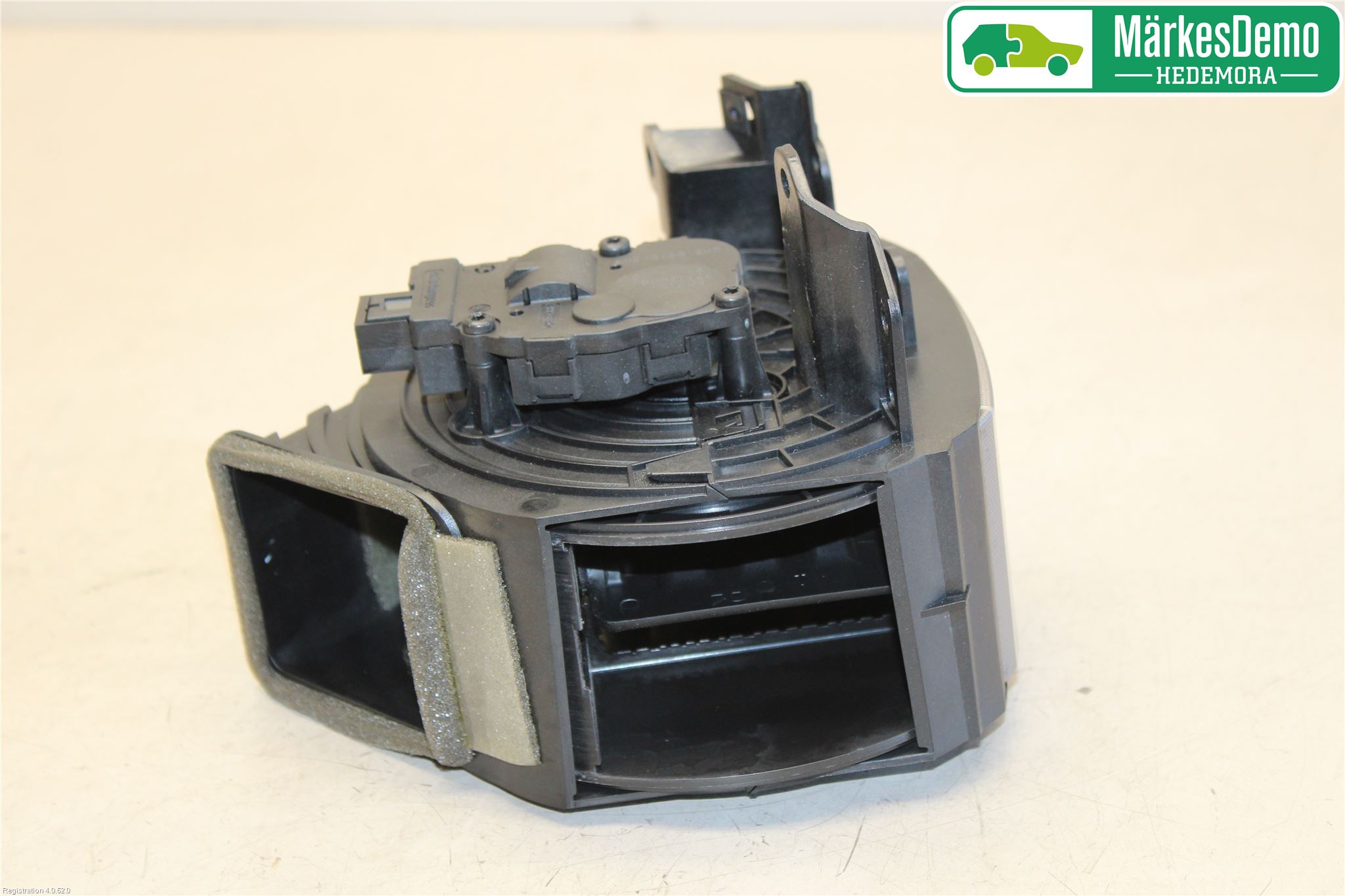 Jaguar XF 08-15 Defrosterkanal-Munstycke