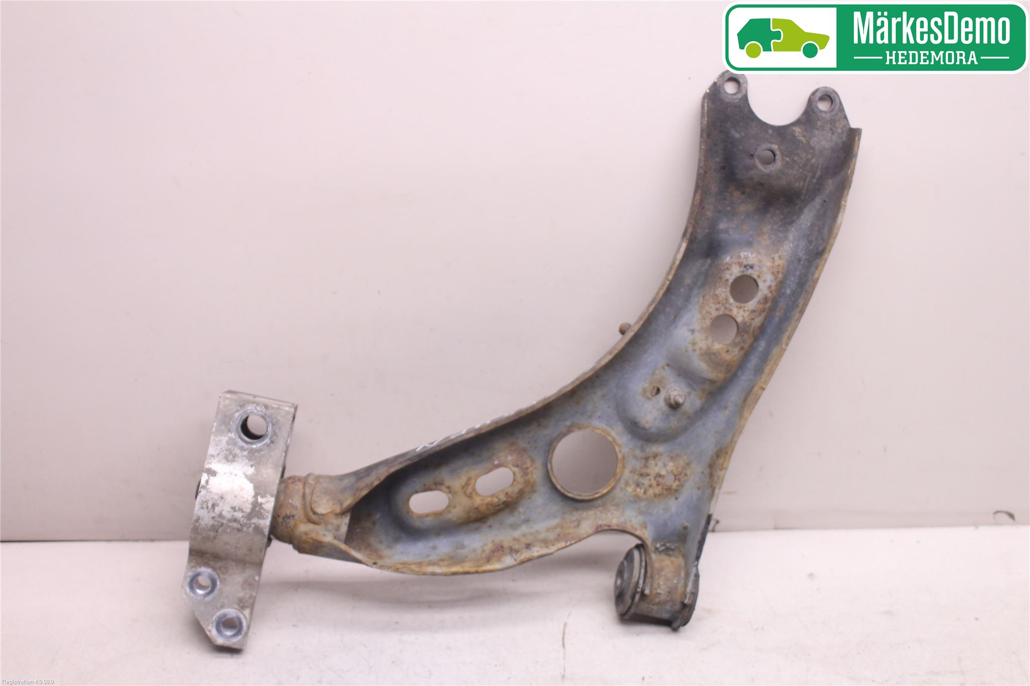 Volkswagen VW PASSAT CC 08-16 Bärarm Fram Undre Hö