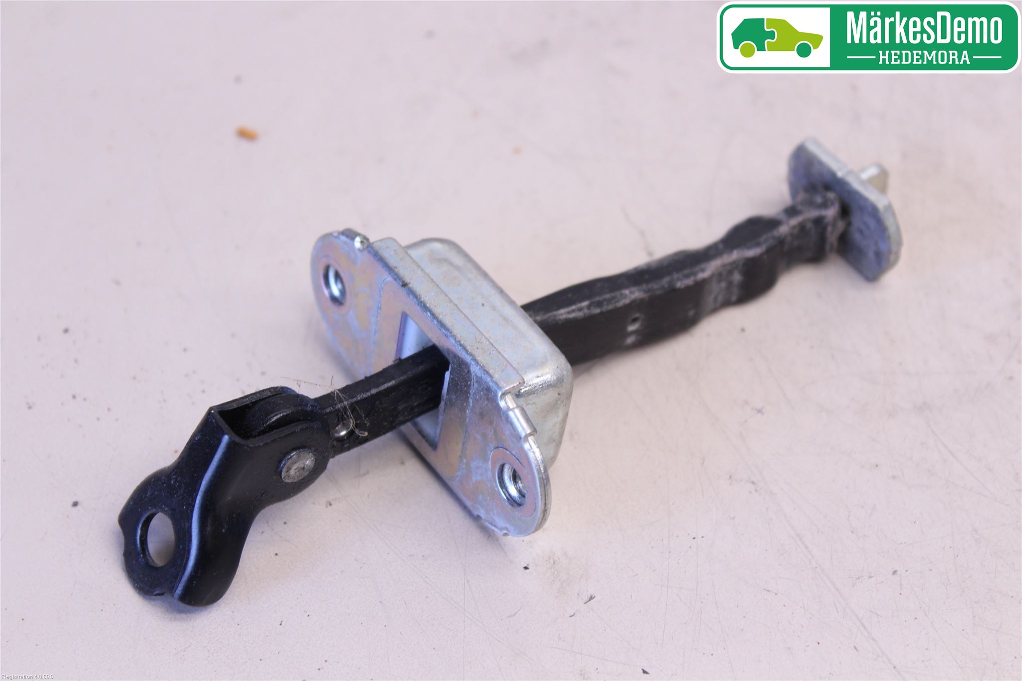 Nissan JUKE 14-19 Dörrstopp