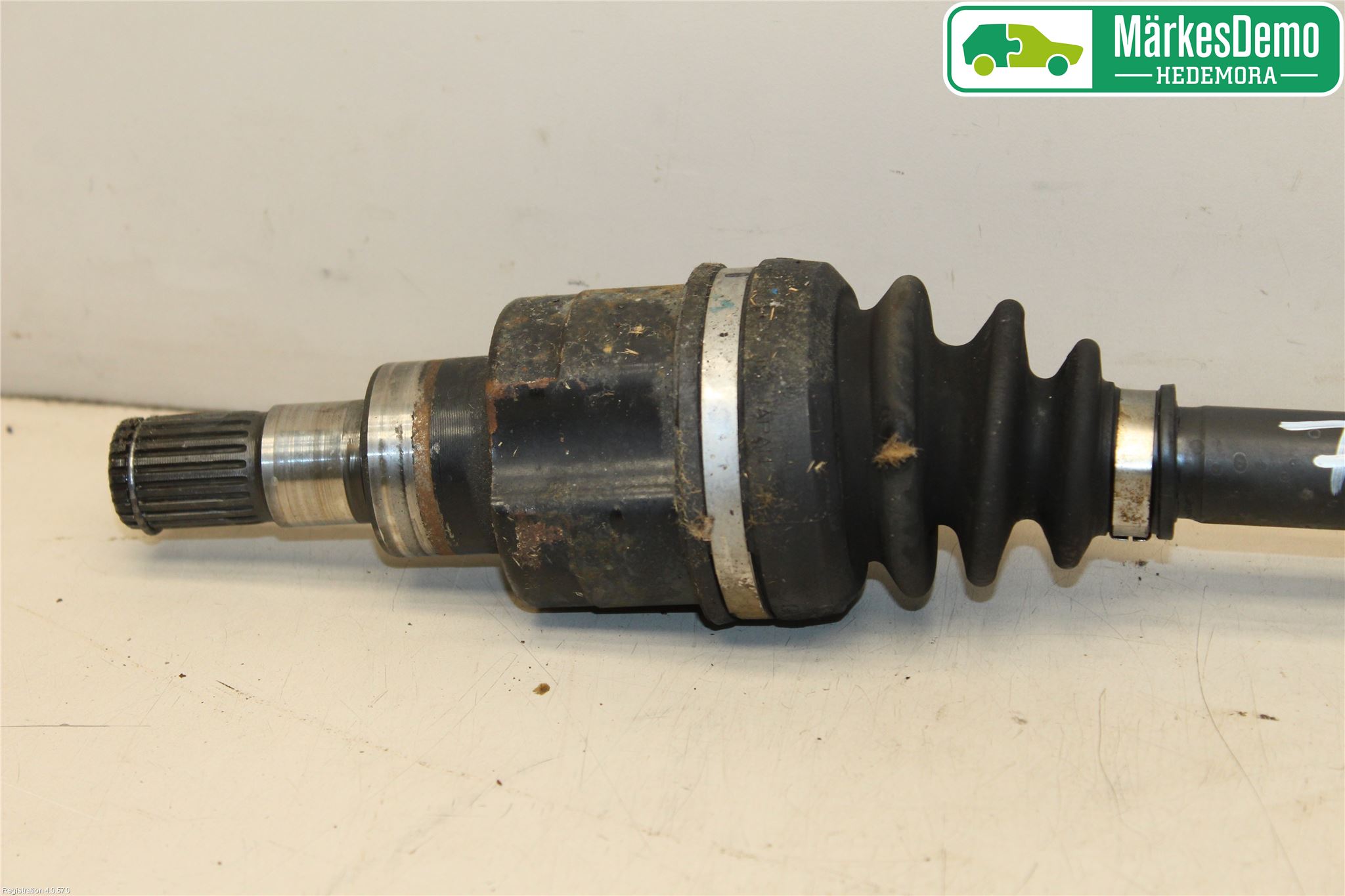 Suzuki ALTO 79-14 Drivaxel Fram Vänster