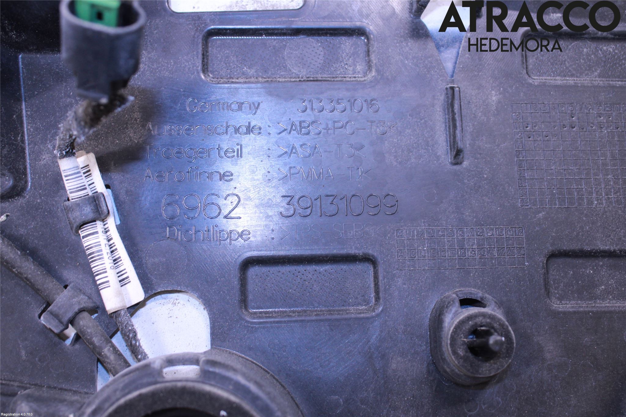 Opel INSIGNIA 17- Spoiler Baklucka