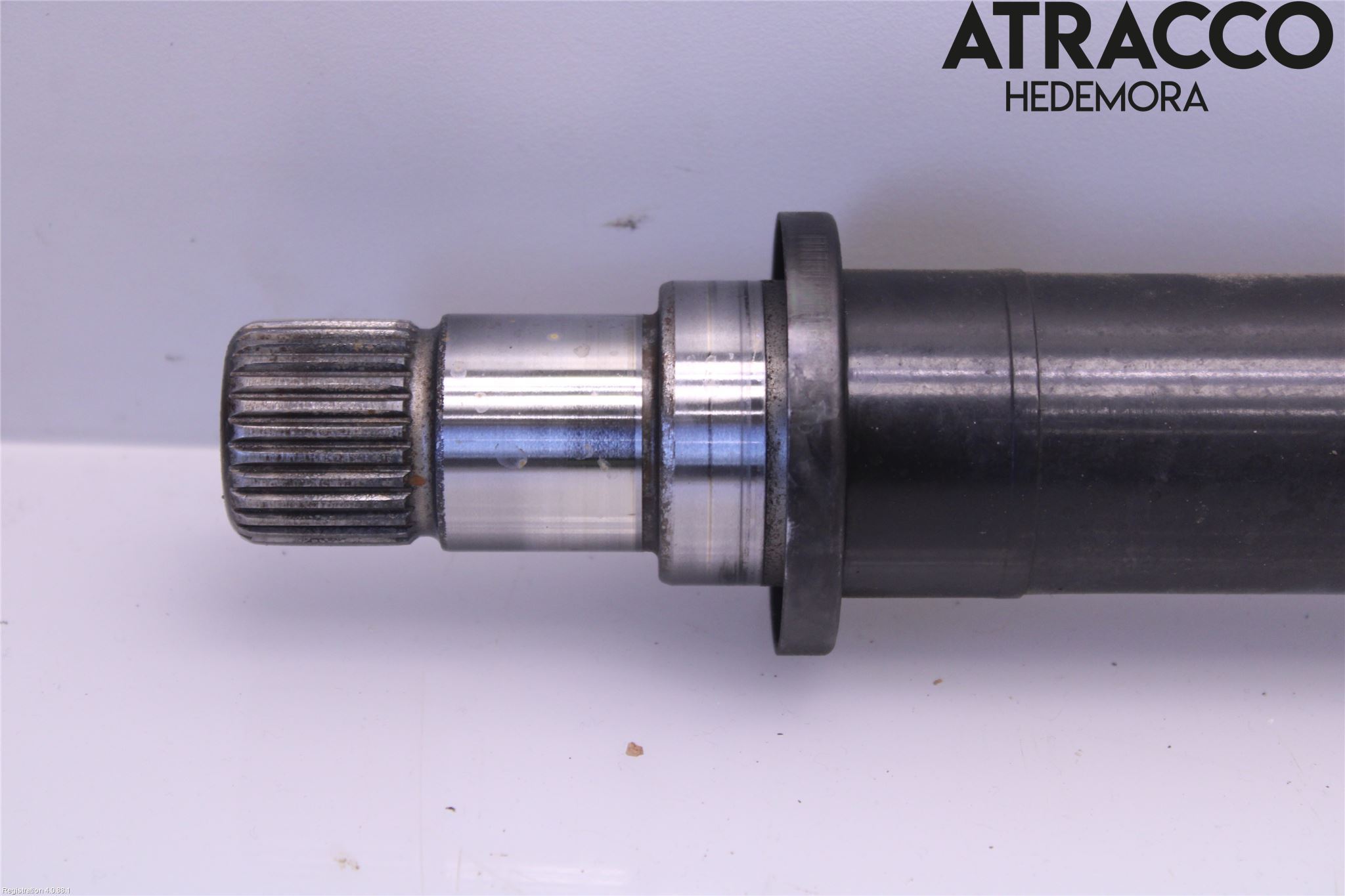 Kia NIRO (DE) 17-22 Drivaxel Fram Höger