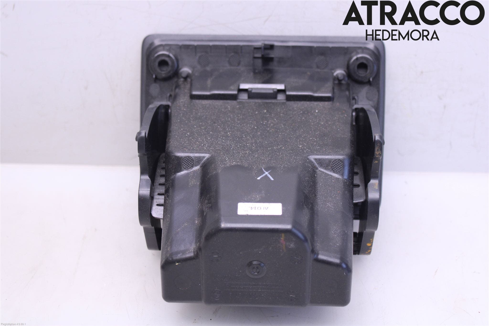 BMW X1 F48 15-22 Instrumentbräda Förvaringsfack