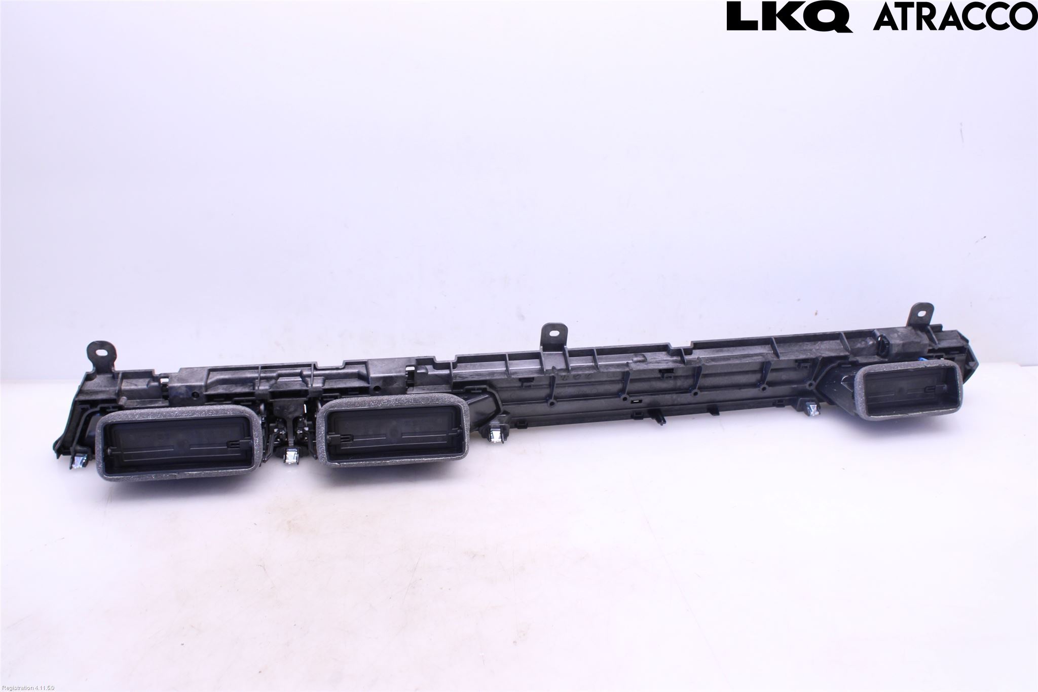 Audi A6 F2/C8 19- Defrosterkanal-Munstycke