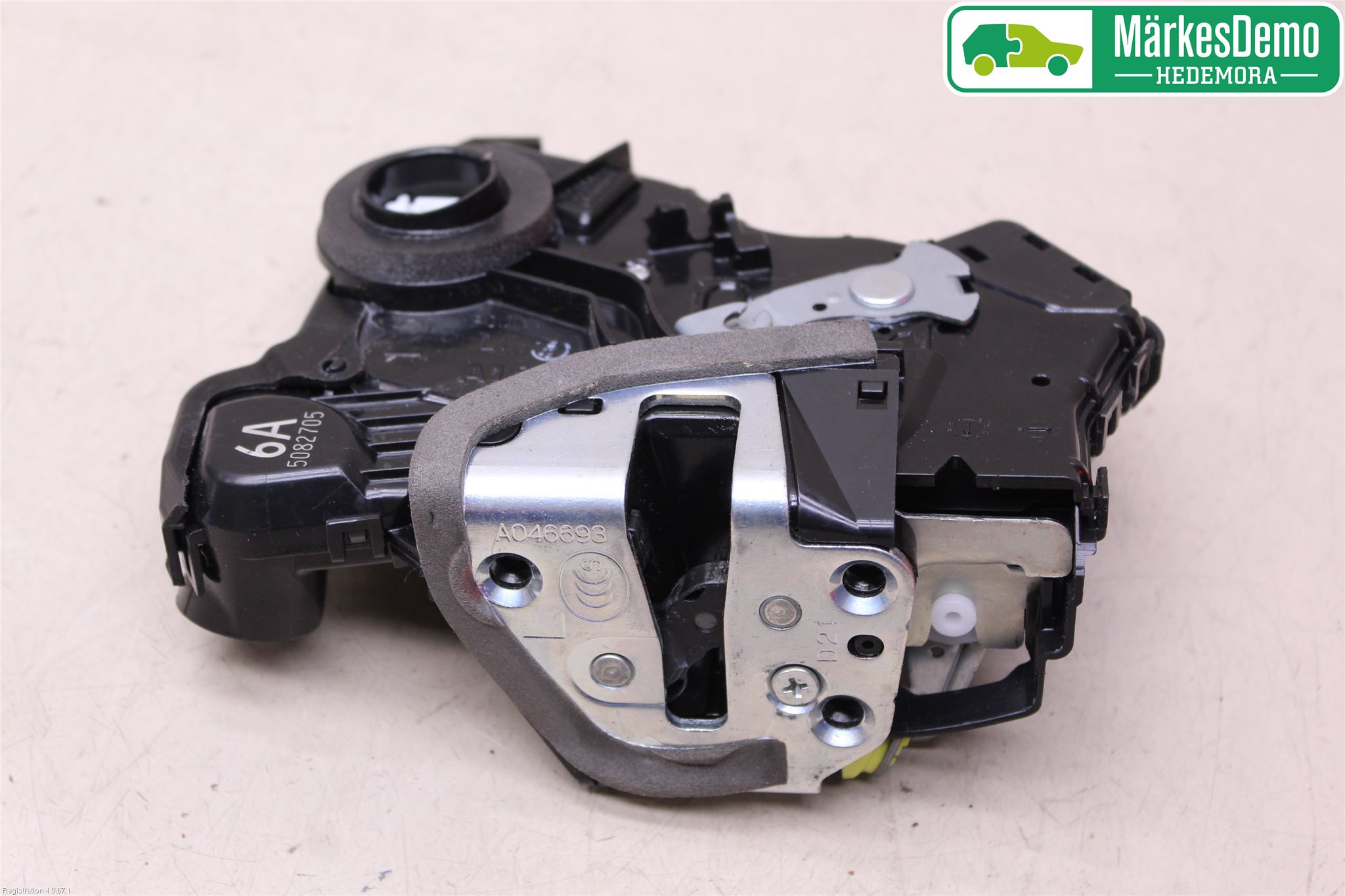 Toyota RAV4 13-18 Låskista-Dörrlås